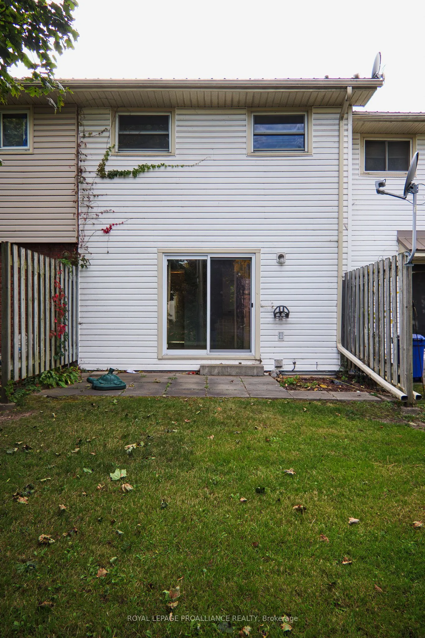 207D North Park Street, #39