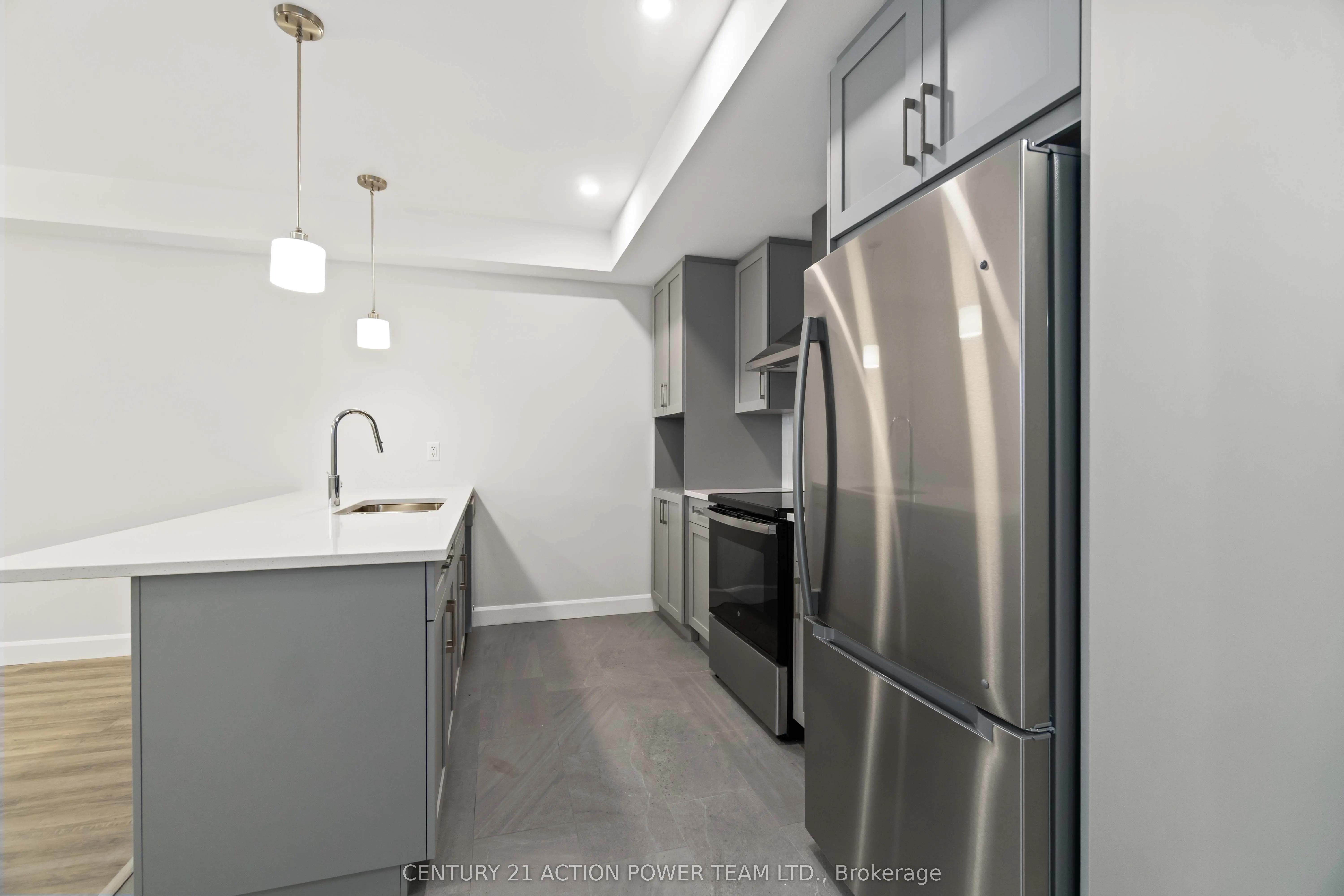 362 Hazel Crescent W, #A