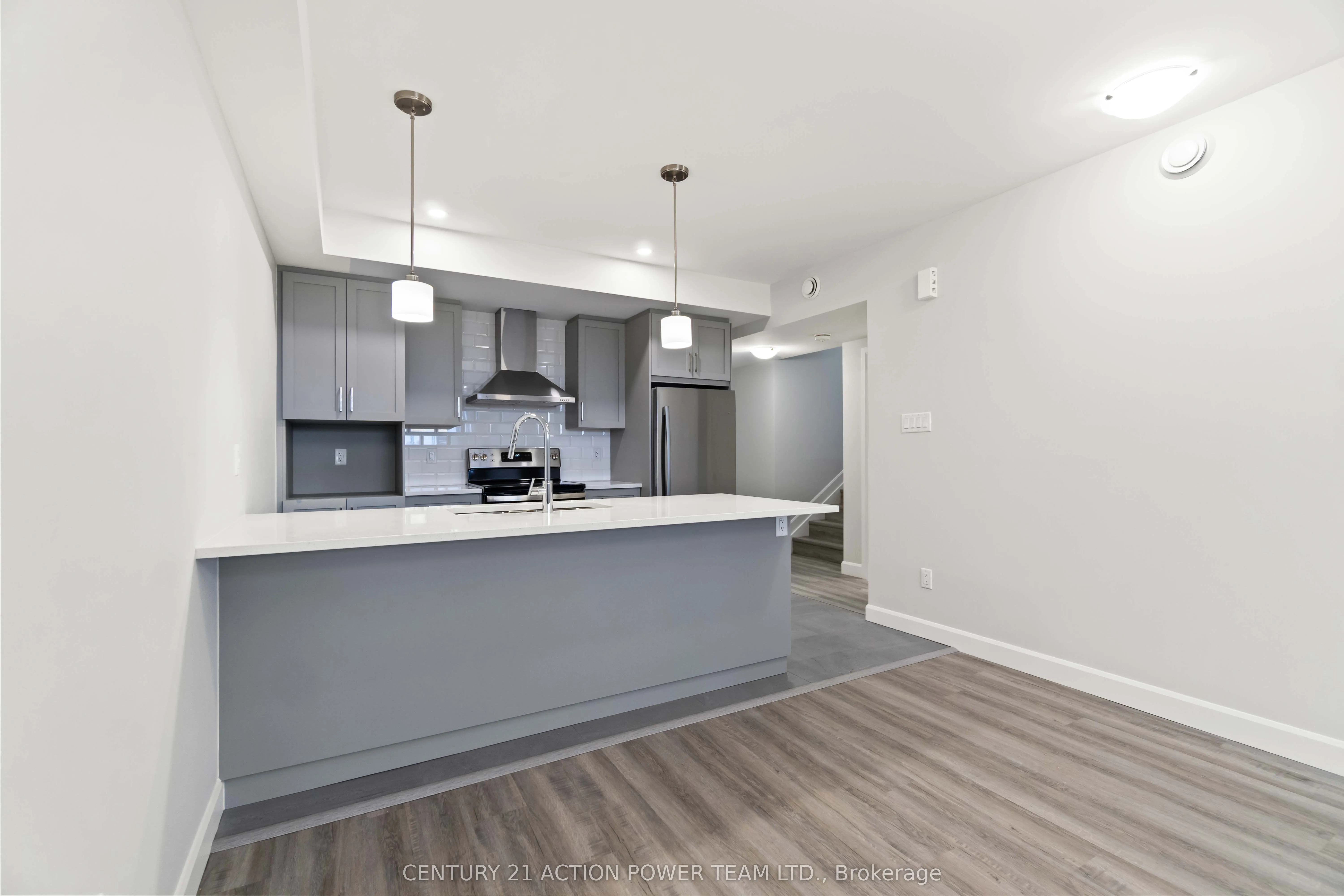 362 Hazel Crescent W, #A