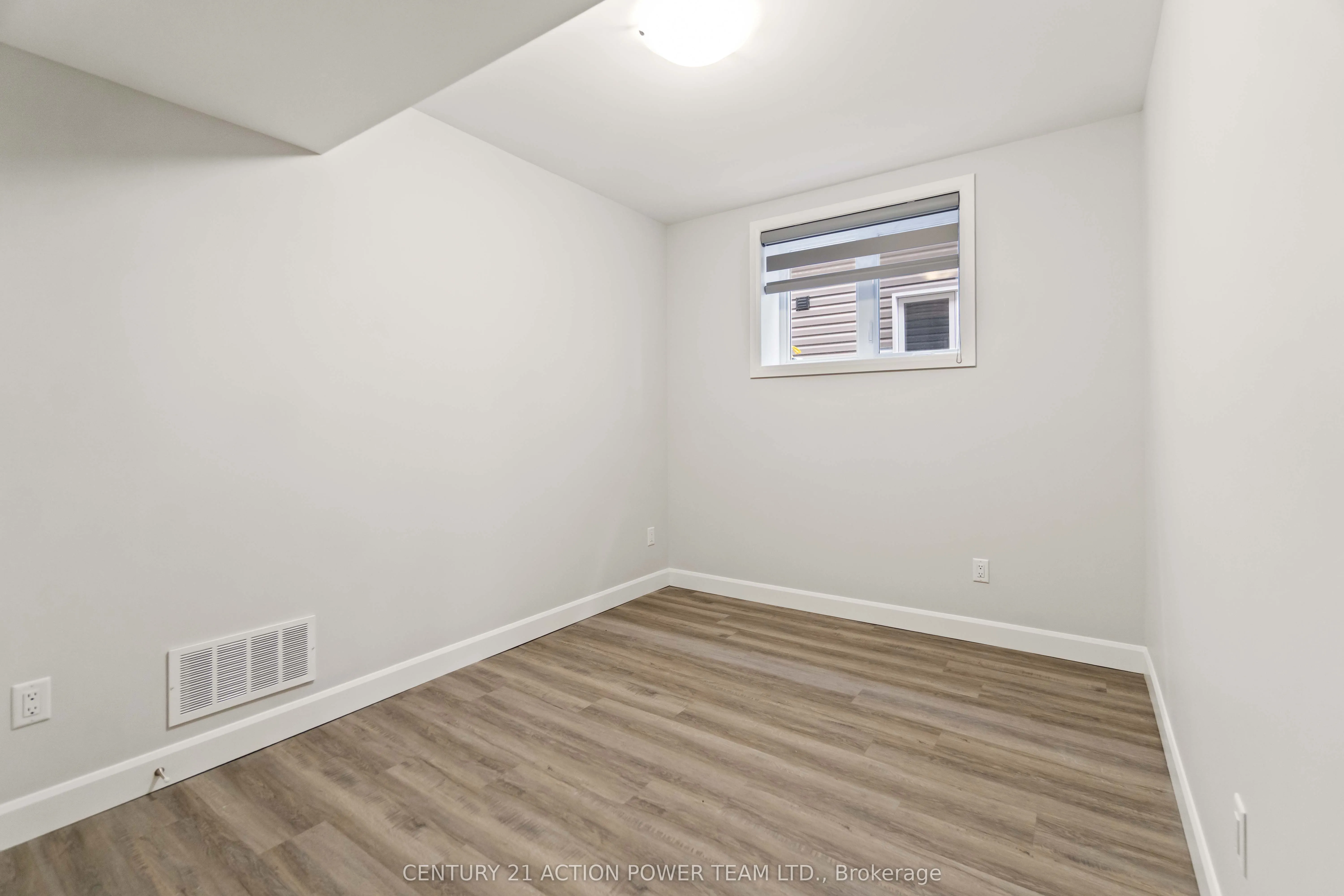 362 Hazel Crescent W, #A