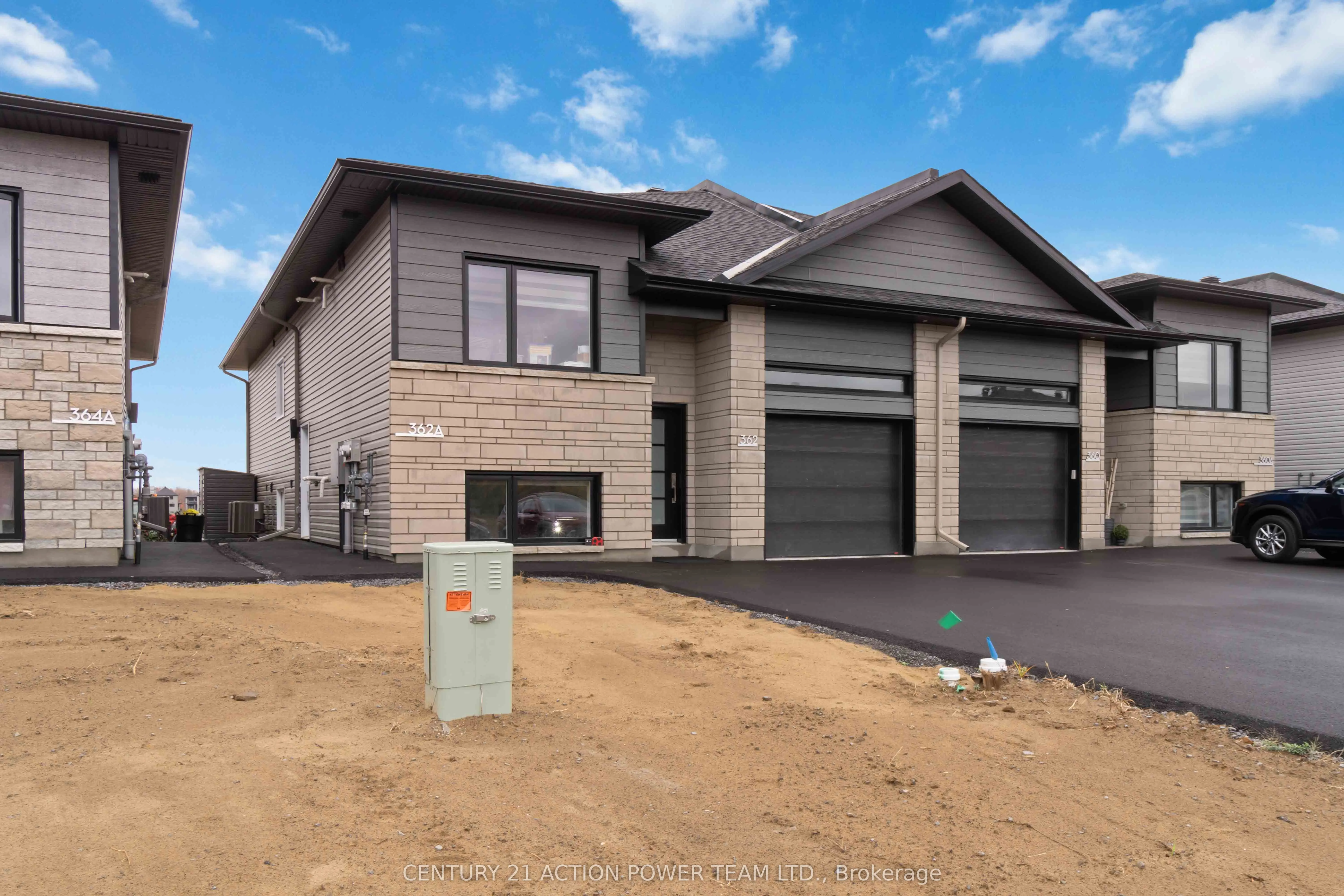 362 Hazel Crescent W, #A