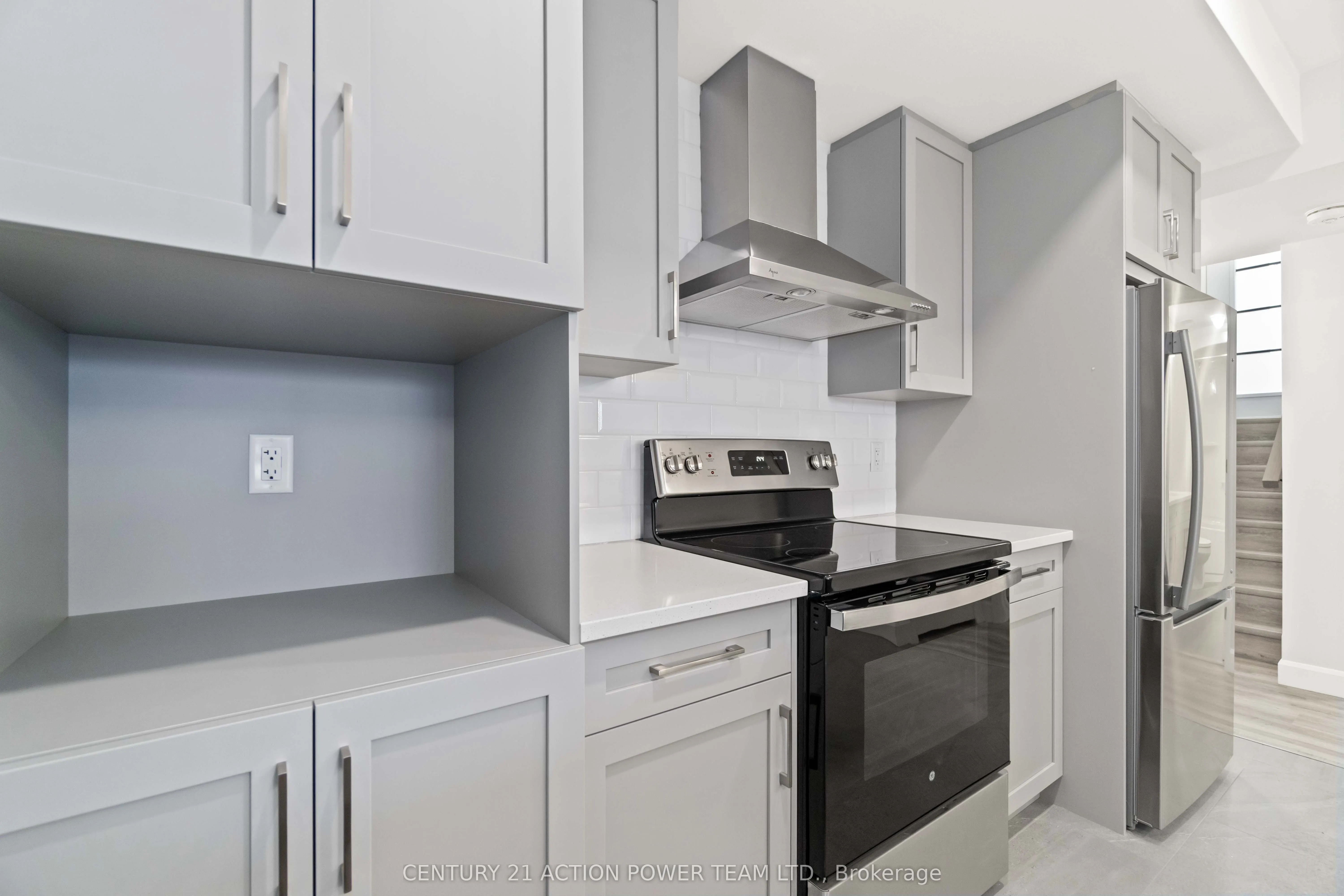 362 Hazel Crescent W, #A