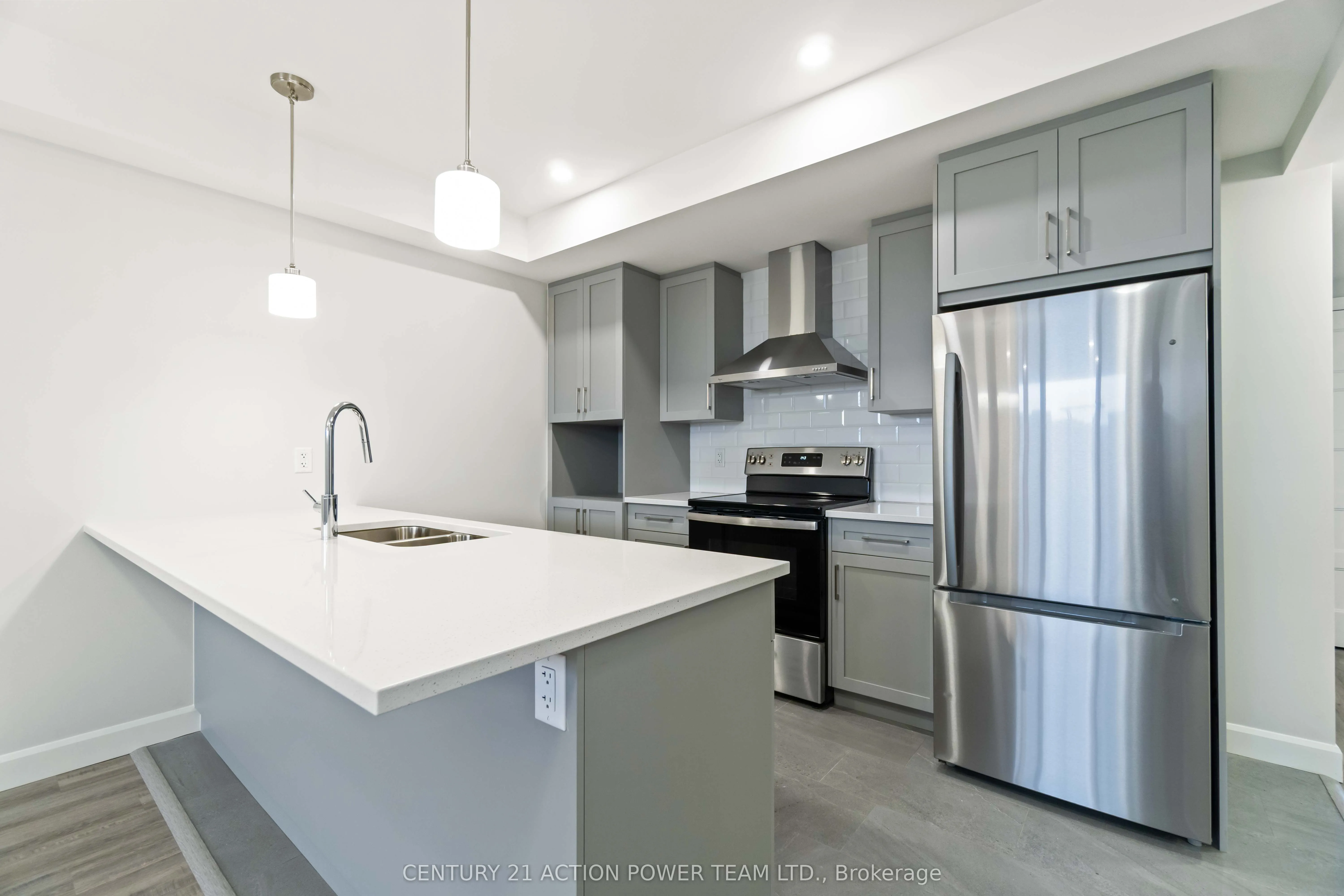 362 Hazel Crescent W, #A