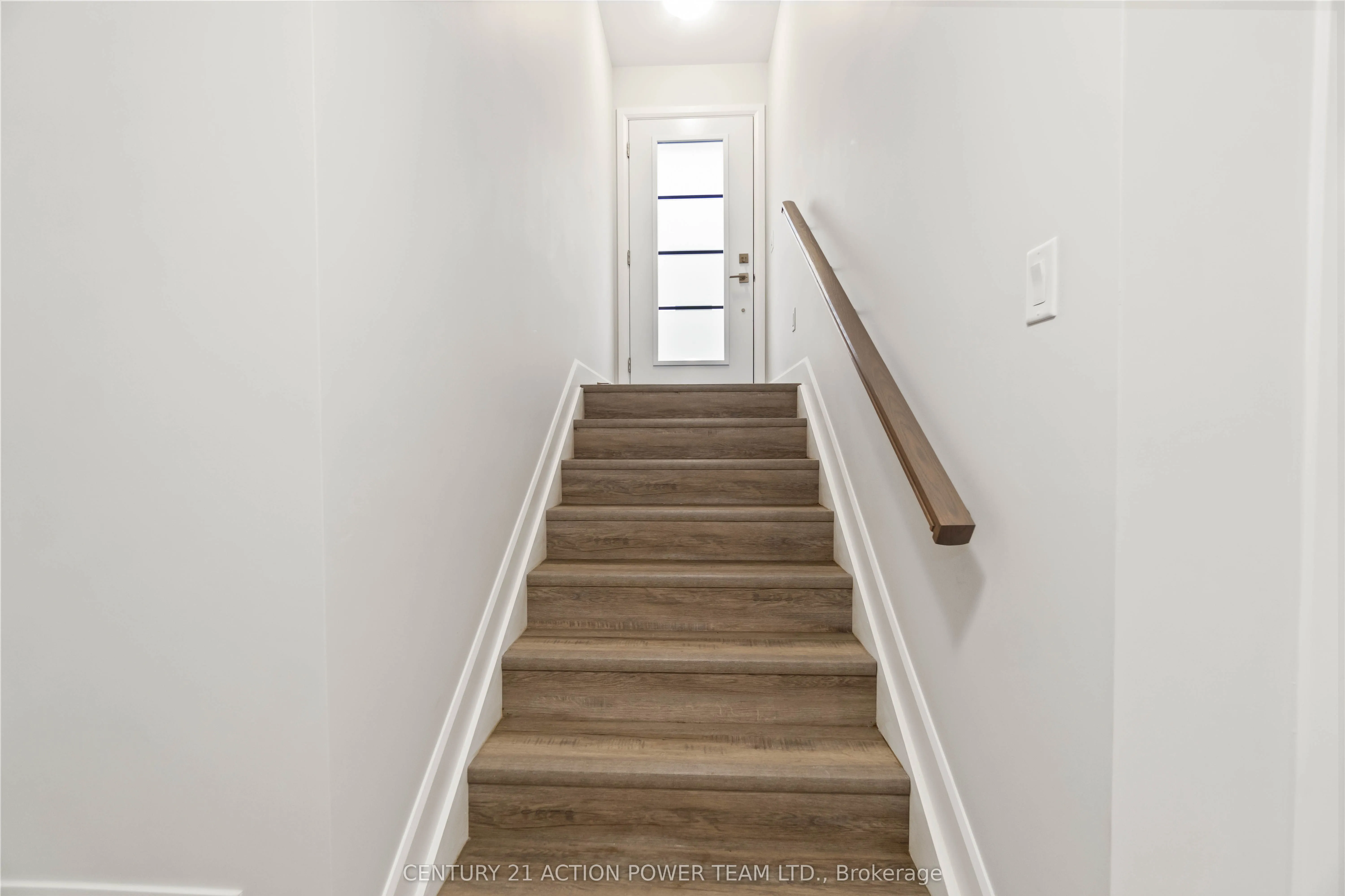 362 Hazel Crescent W, #A