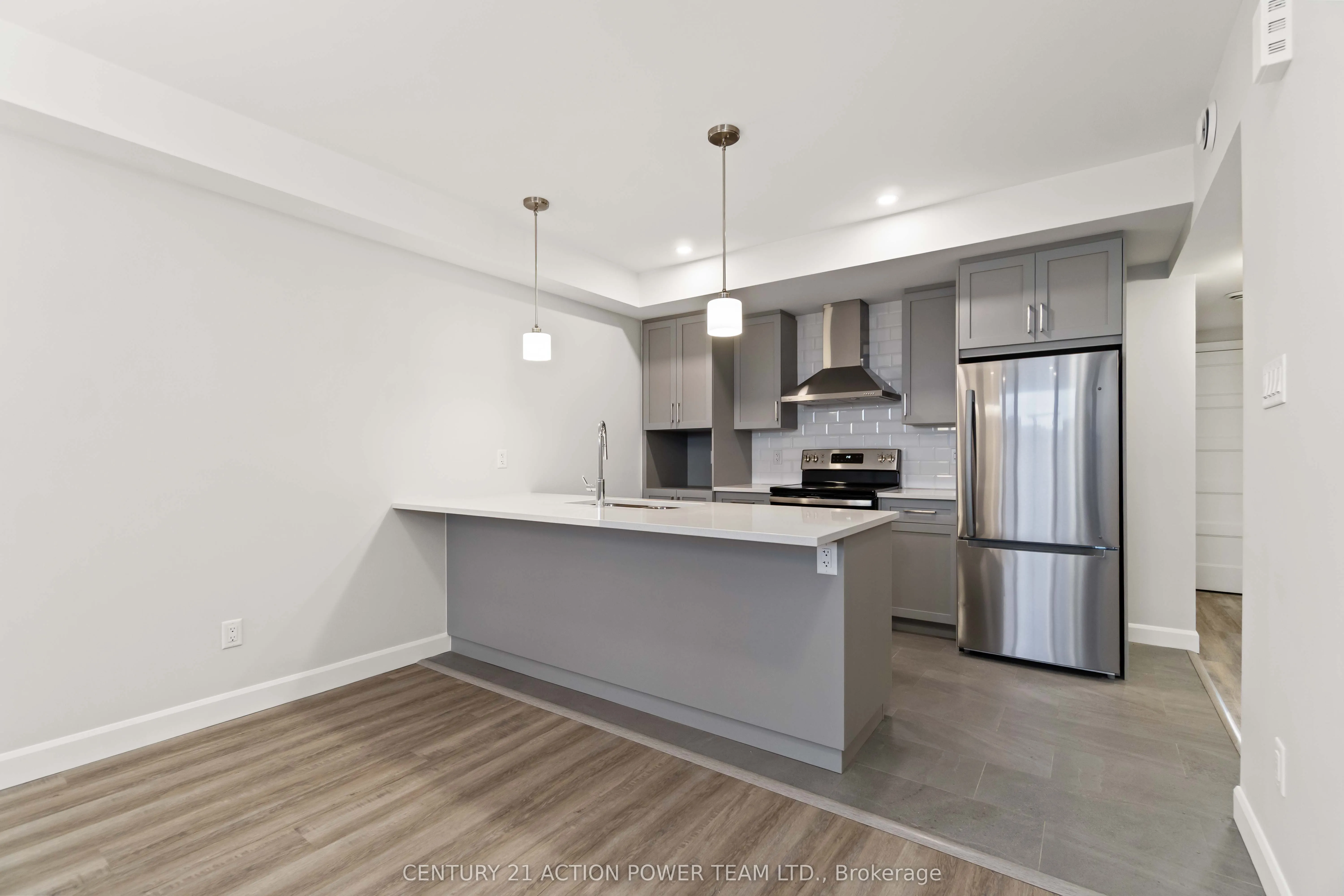 362 Hazel Crescent W, #A