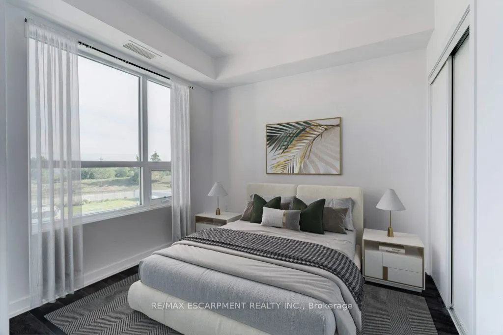 5055 Greenlane Road, #213