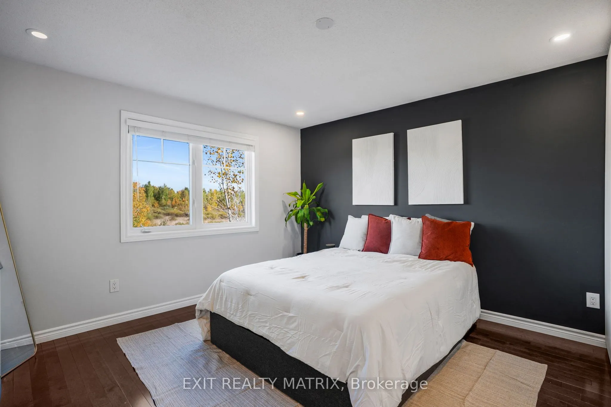 180 Soleil Avenue