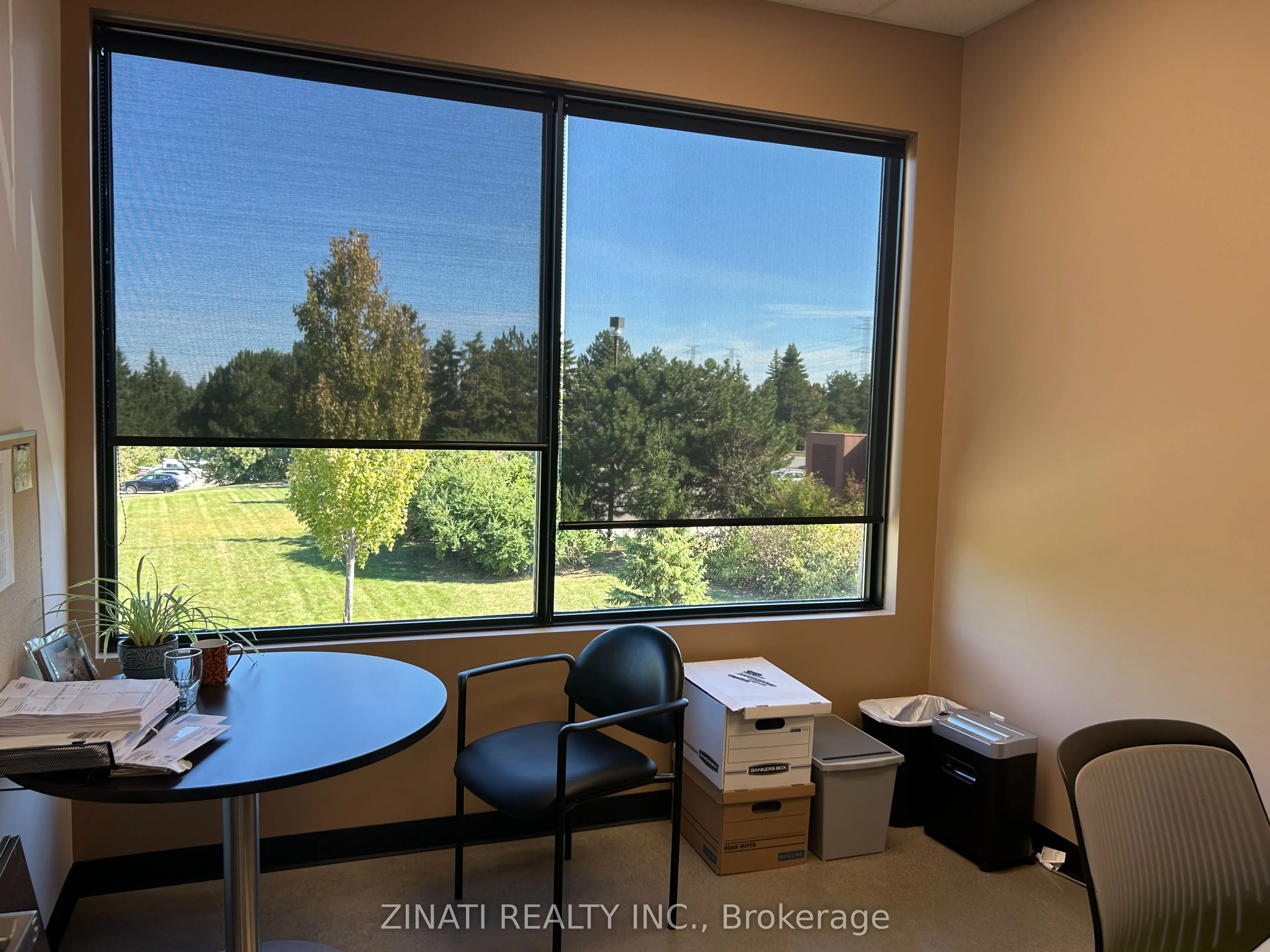 2310 St. Laurent Boulevard, #318