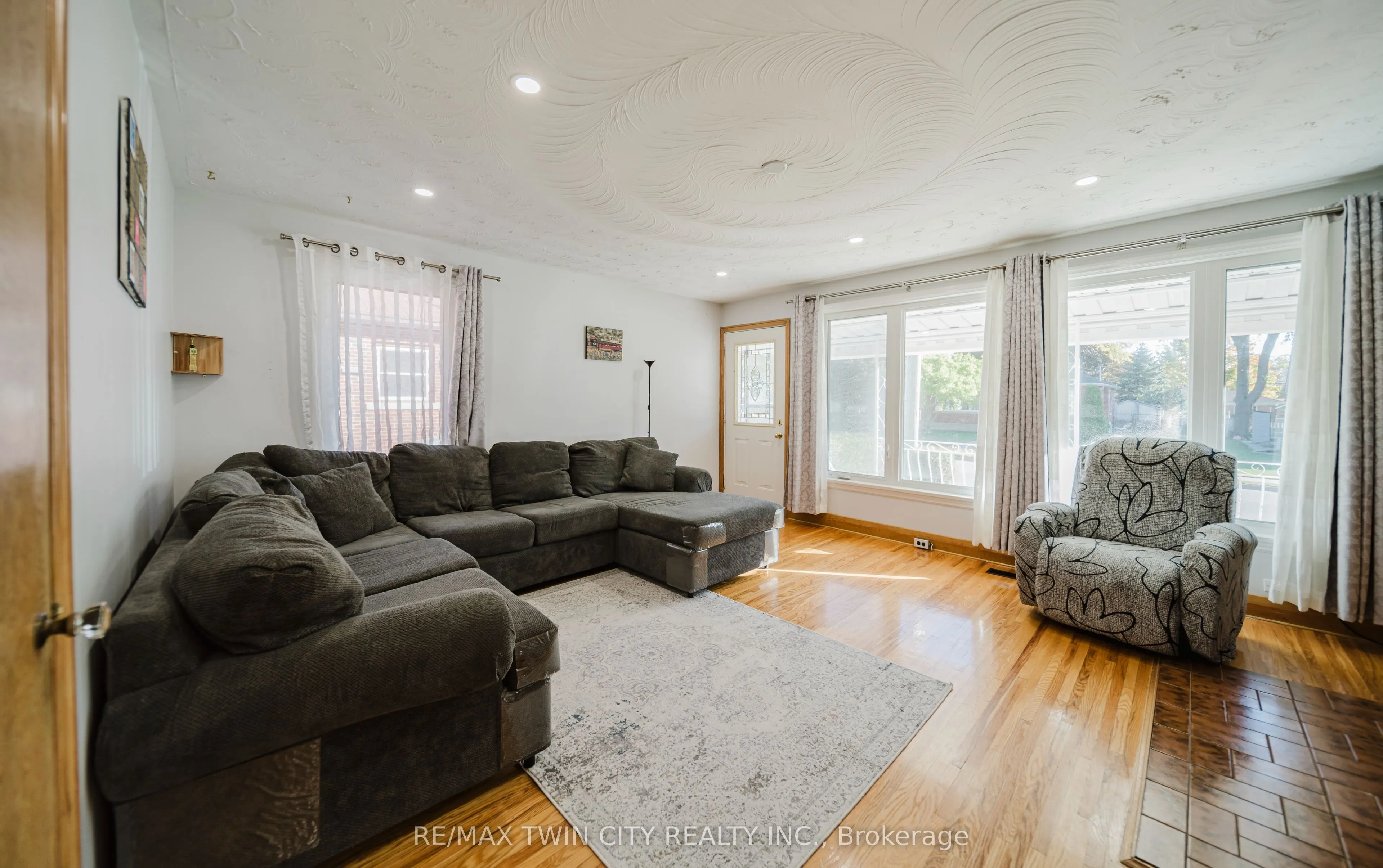 48 Christopher Drive