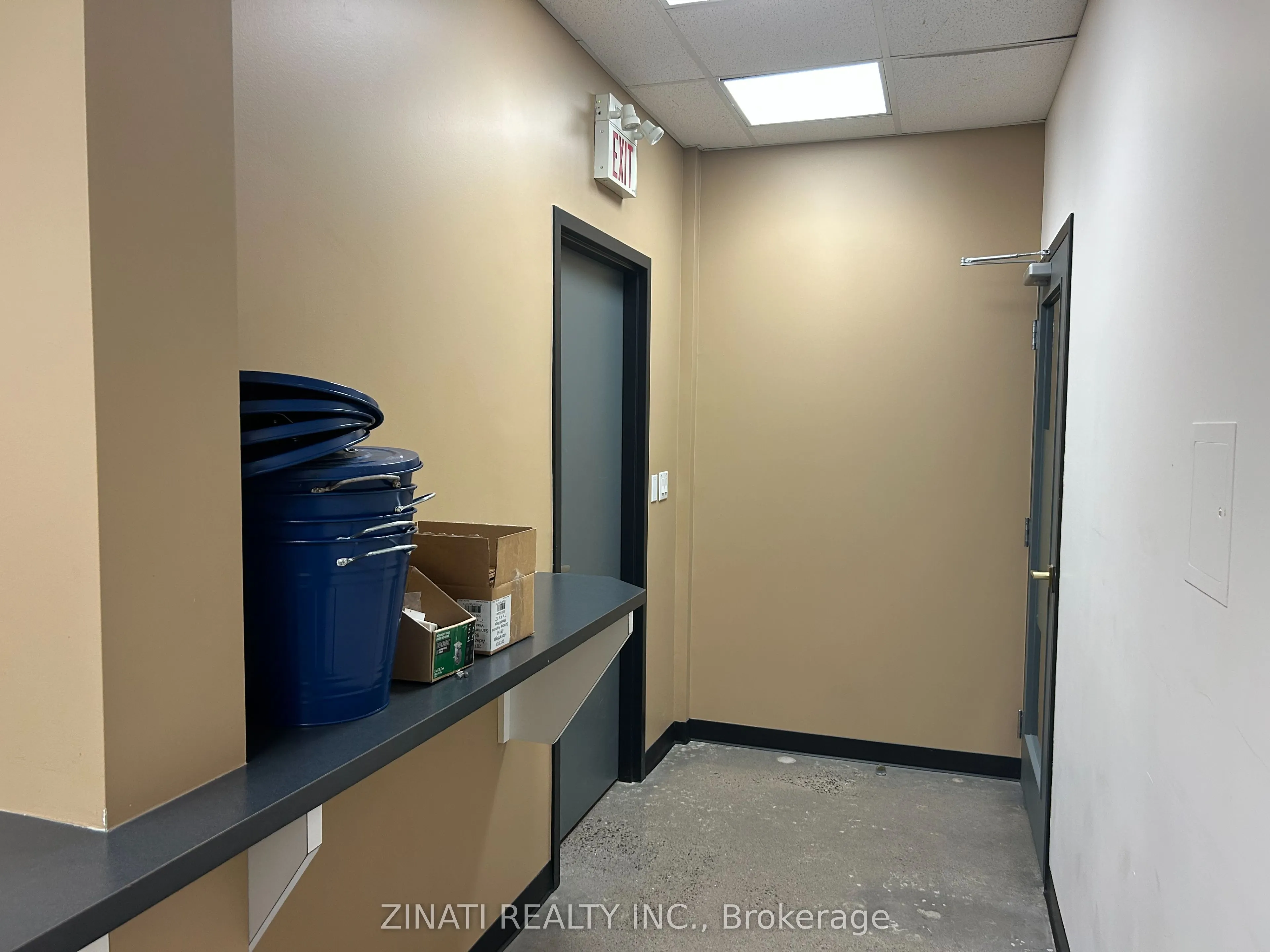 2310 St. Laurent Boulevard, #317