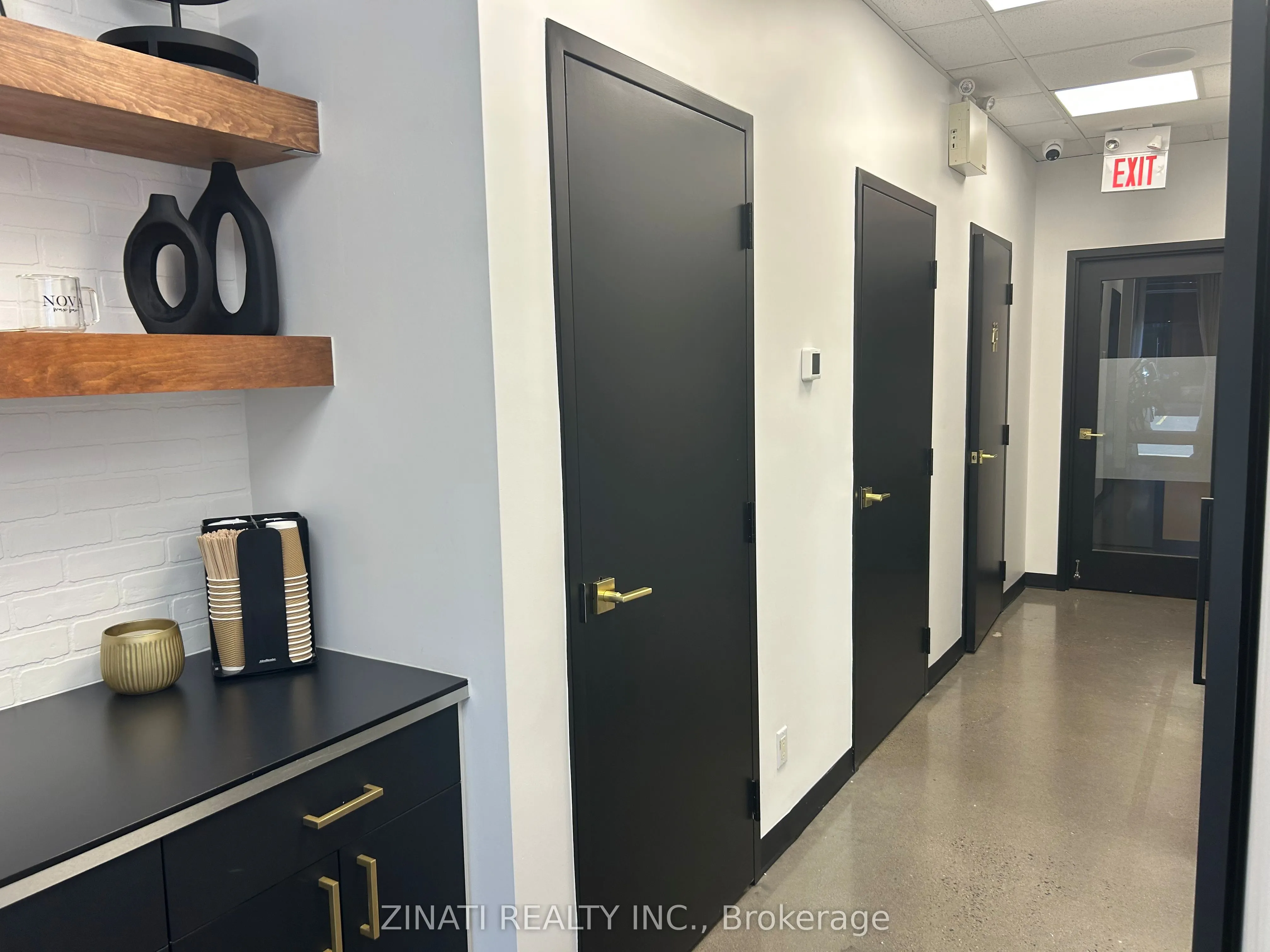 2310 St. Laurent Boulevard, #317