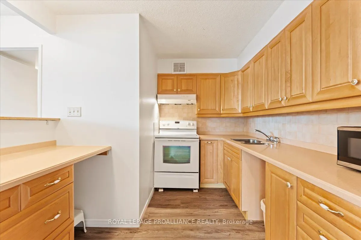 344 Front Street, #201