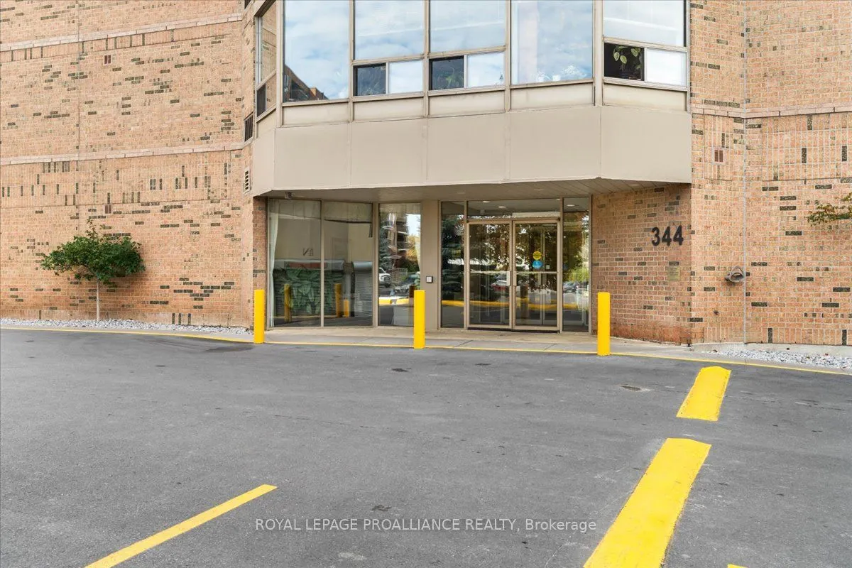 344 Front Street, #201