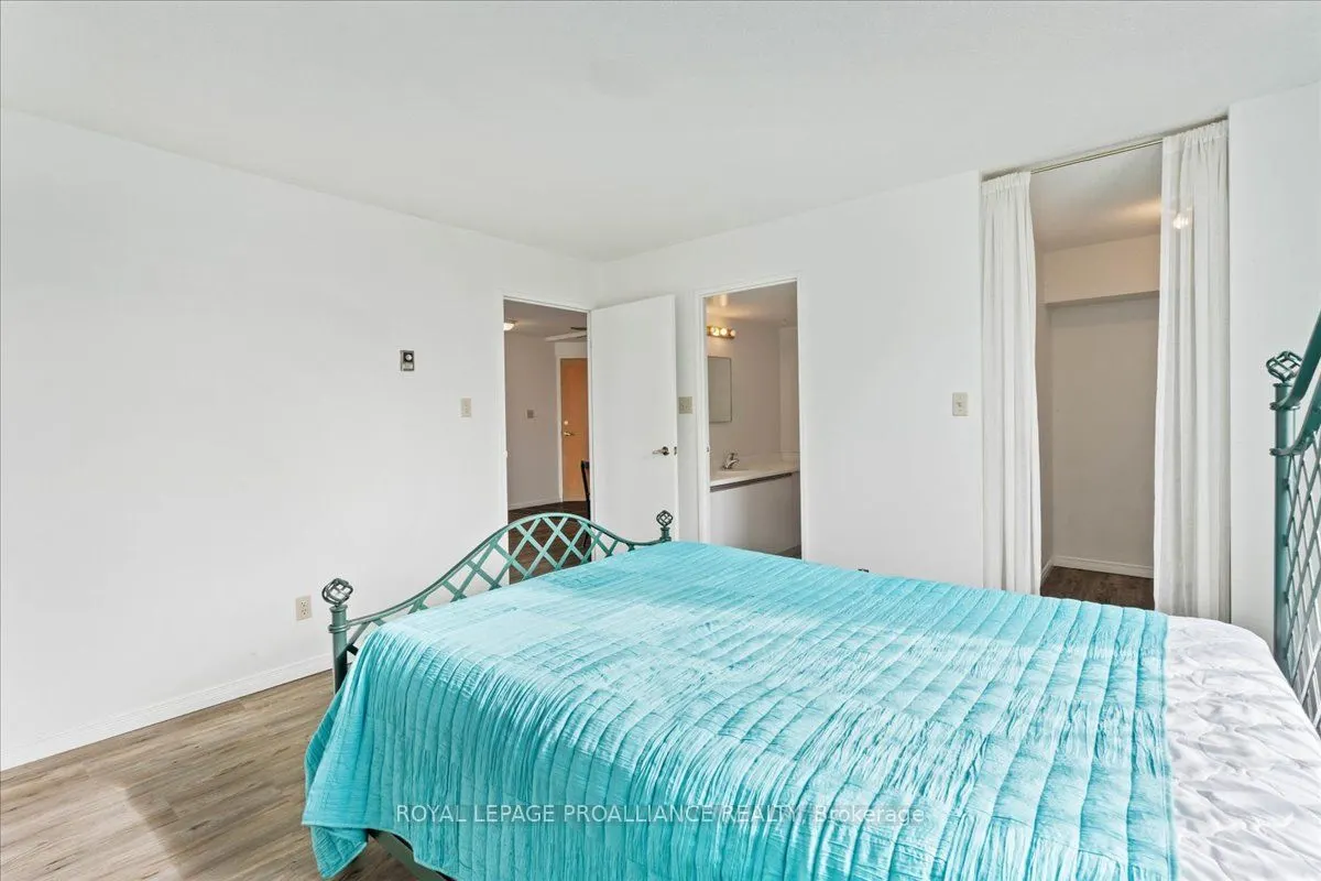 344 Front Street, #201