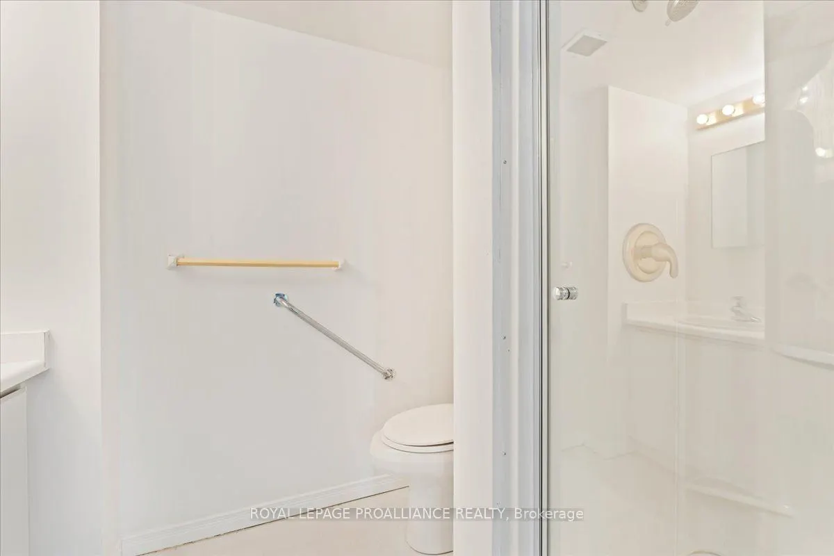 344 Front Street, #201