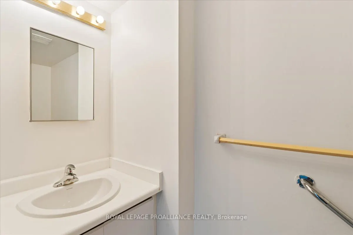 344 Front Street, #201