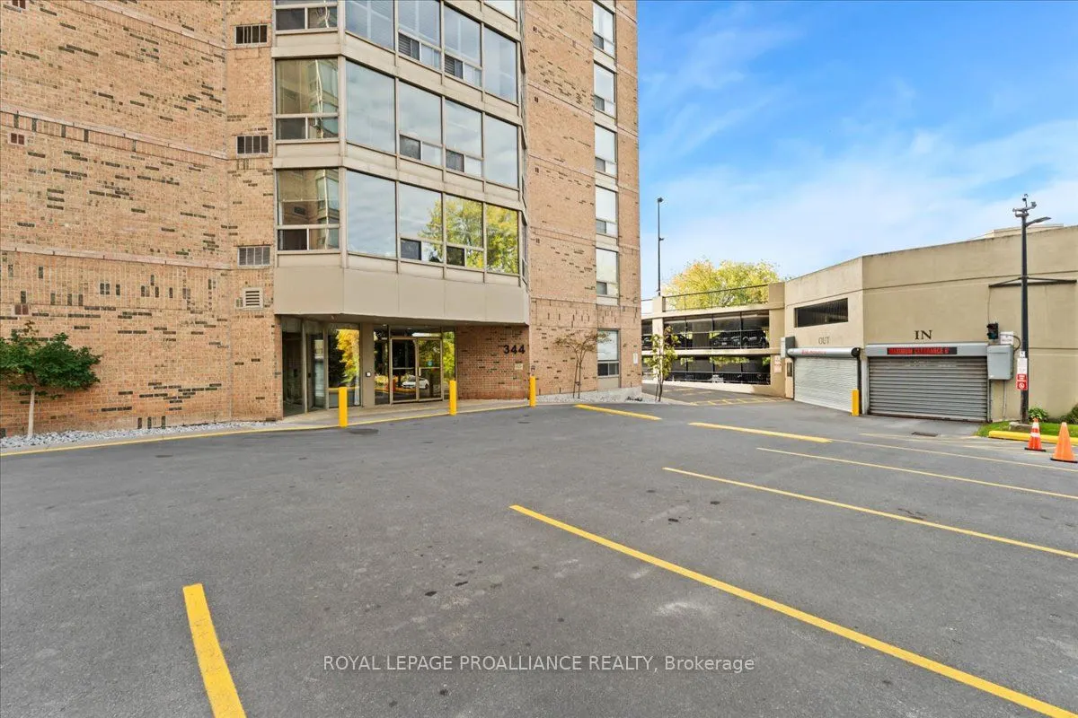 344 Front Street, #201