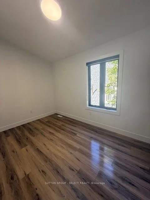 180 Thompson Road