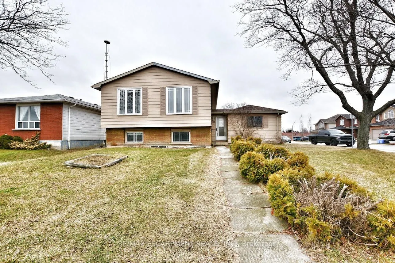 45 Edwina Place, #1