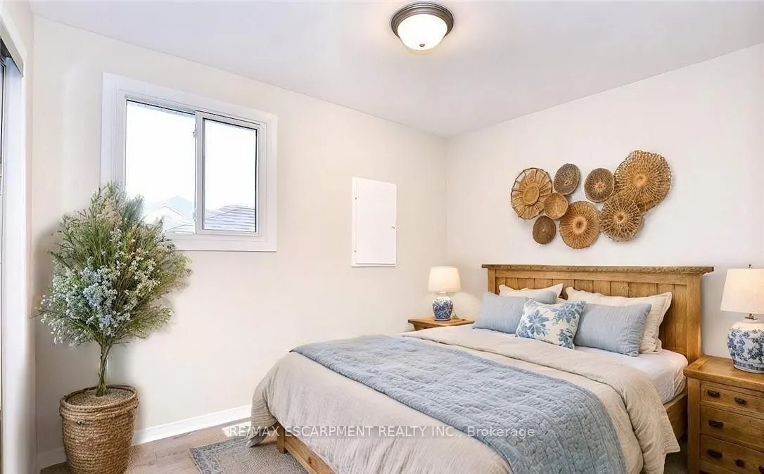45 Edwina Place, #1