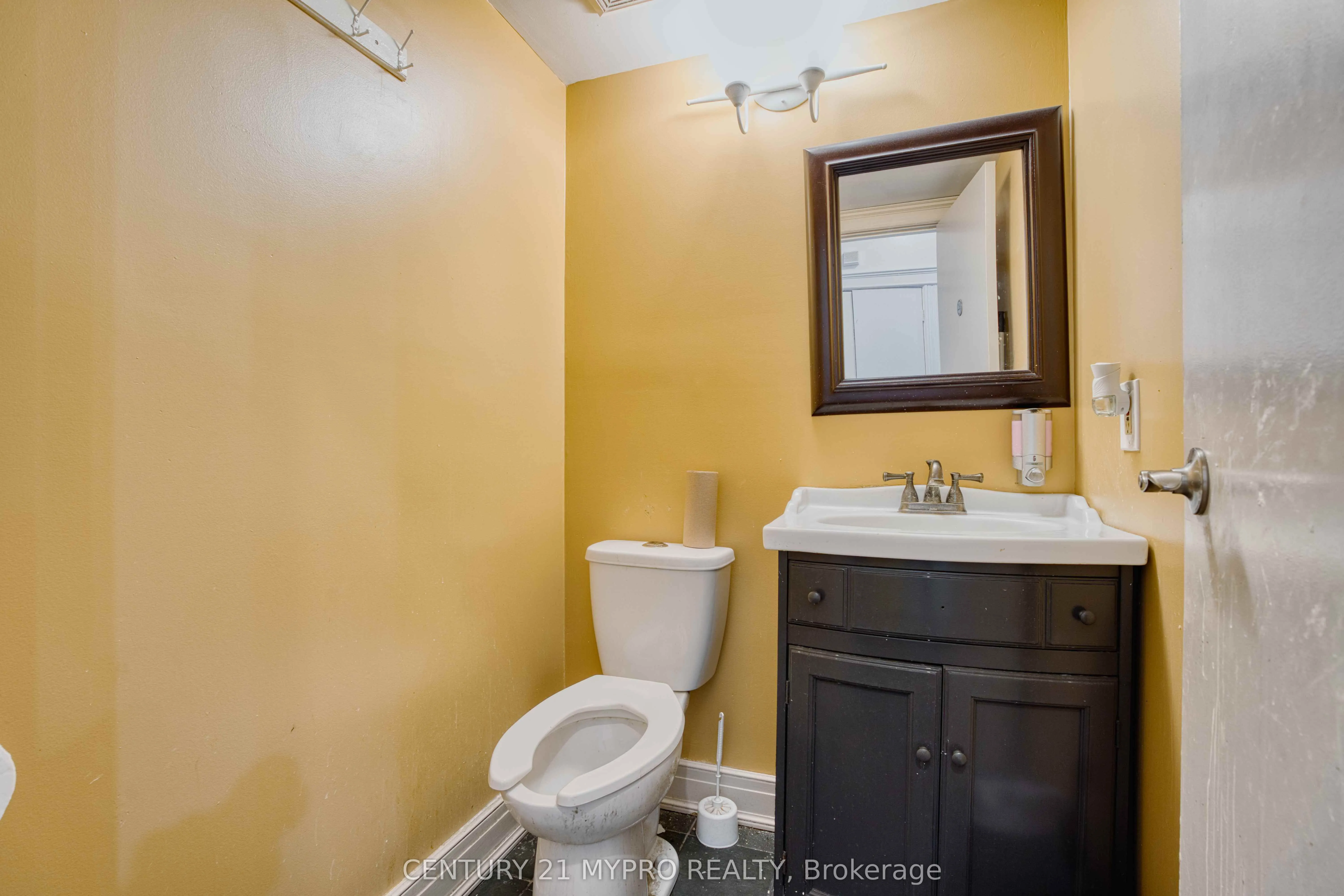339 Horton Street E, #104