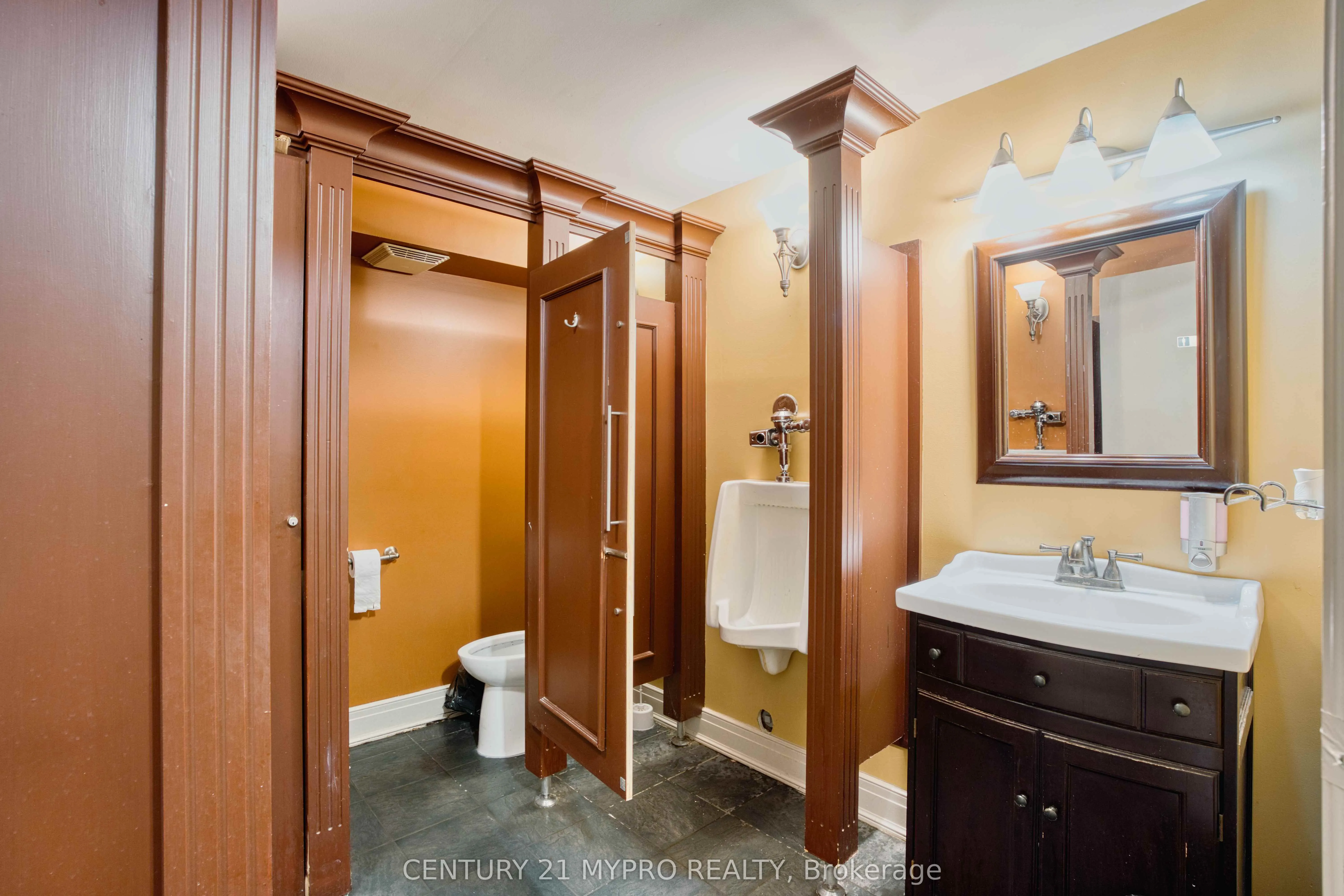 339 Horton Street E, #104