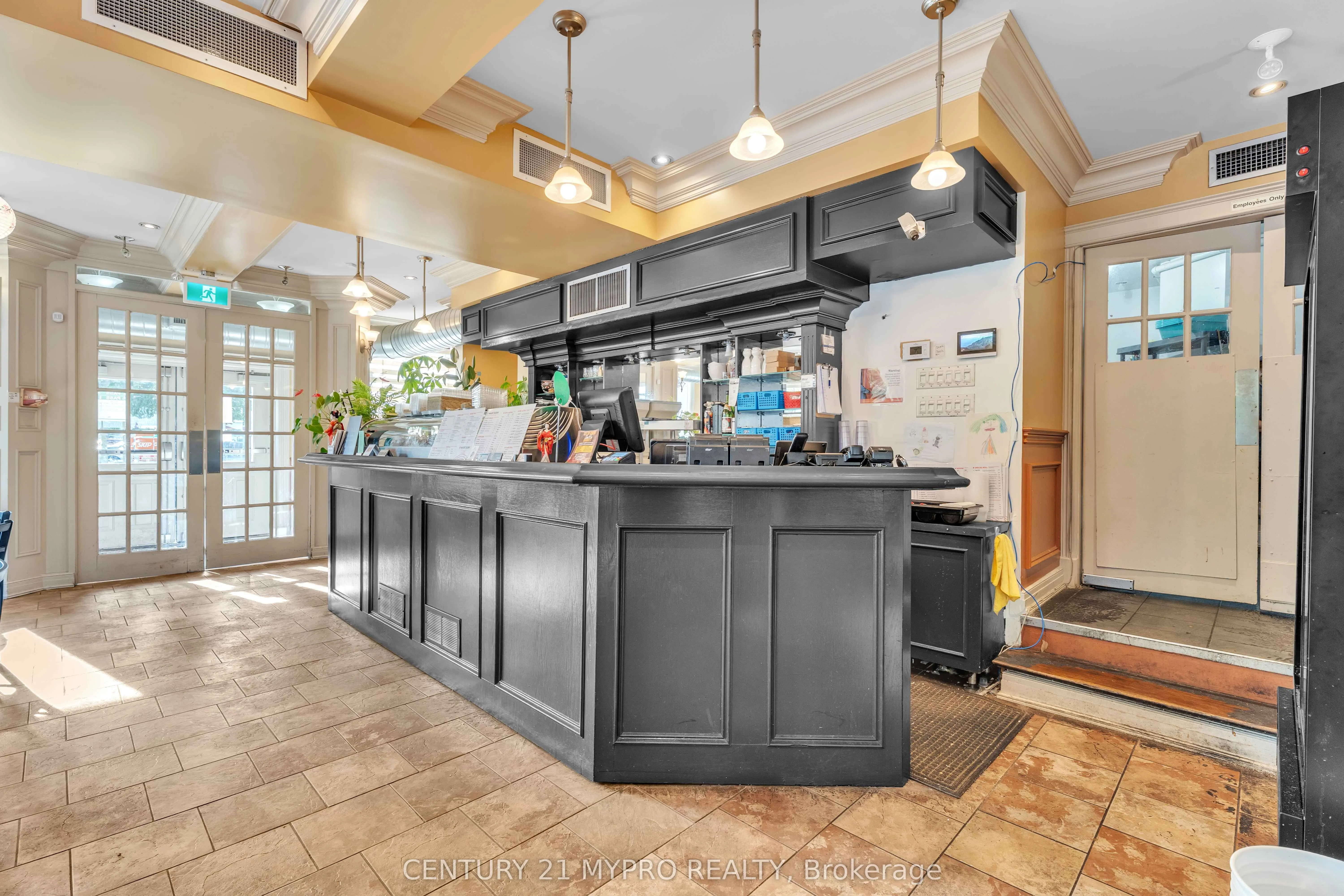339 Horton Street E, #104