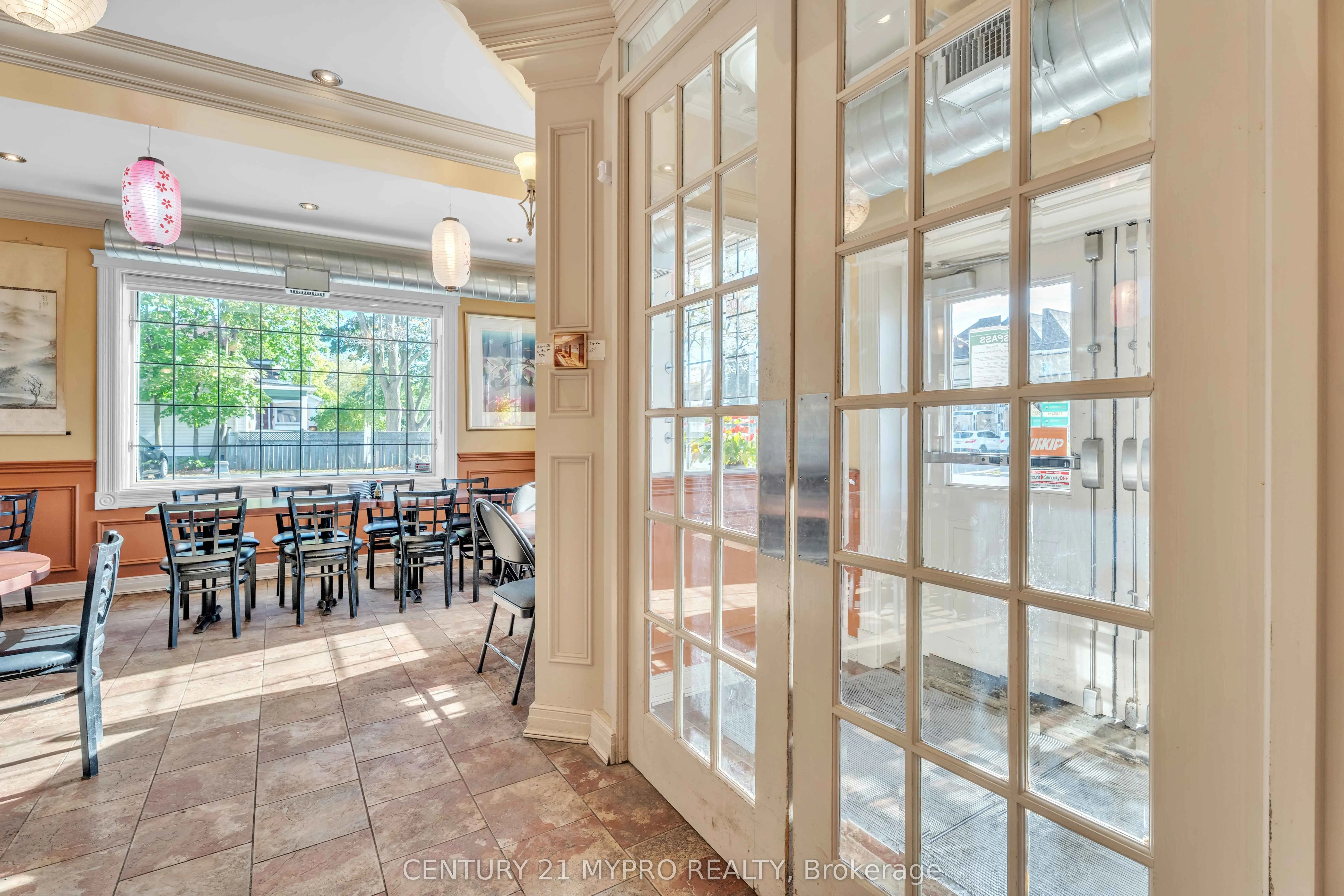339 Horton Street E, #104