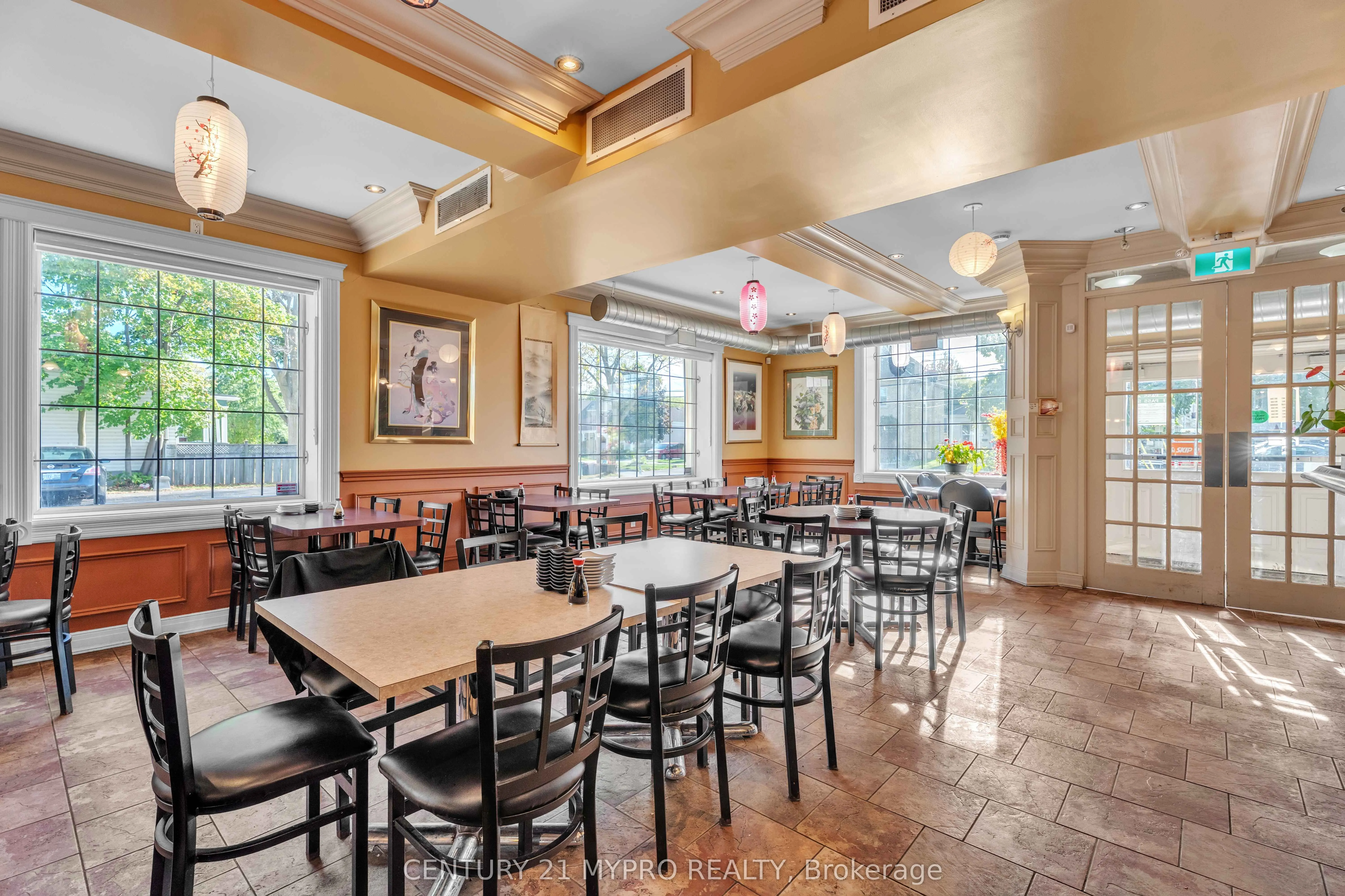 339 Horton Street E, #104