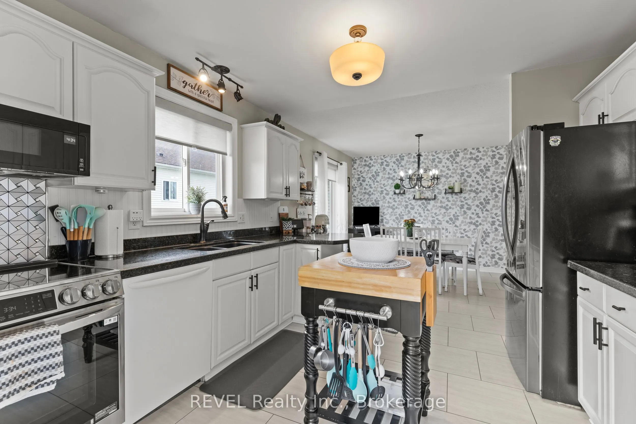 360 Antoinette Road