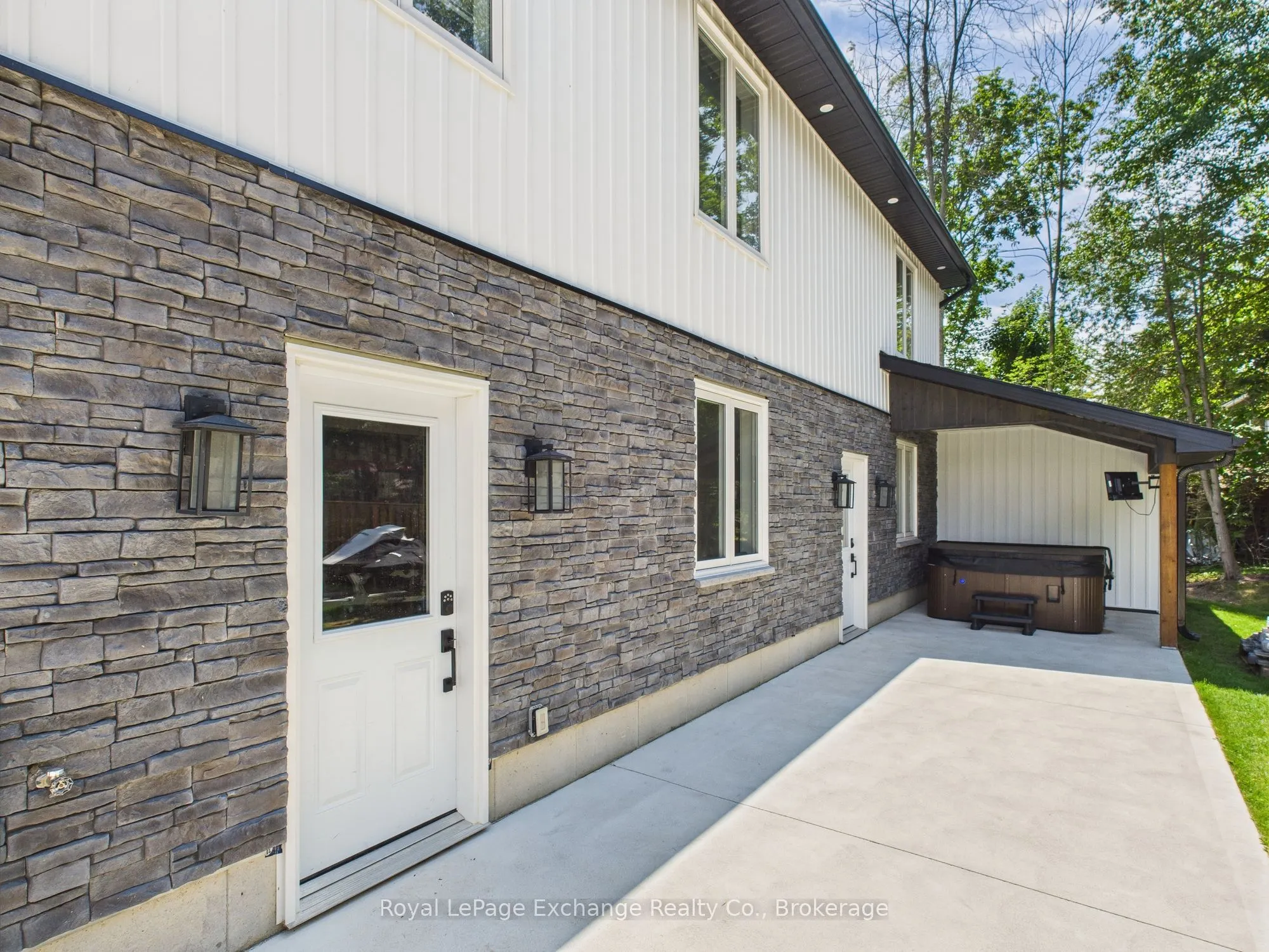 127 Hemlock Street