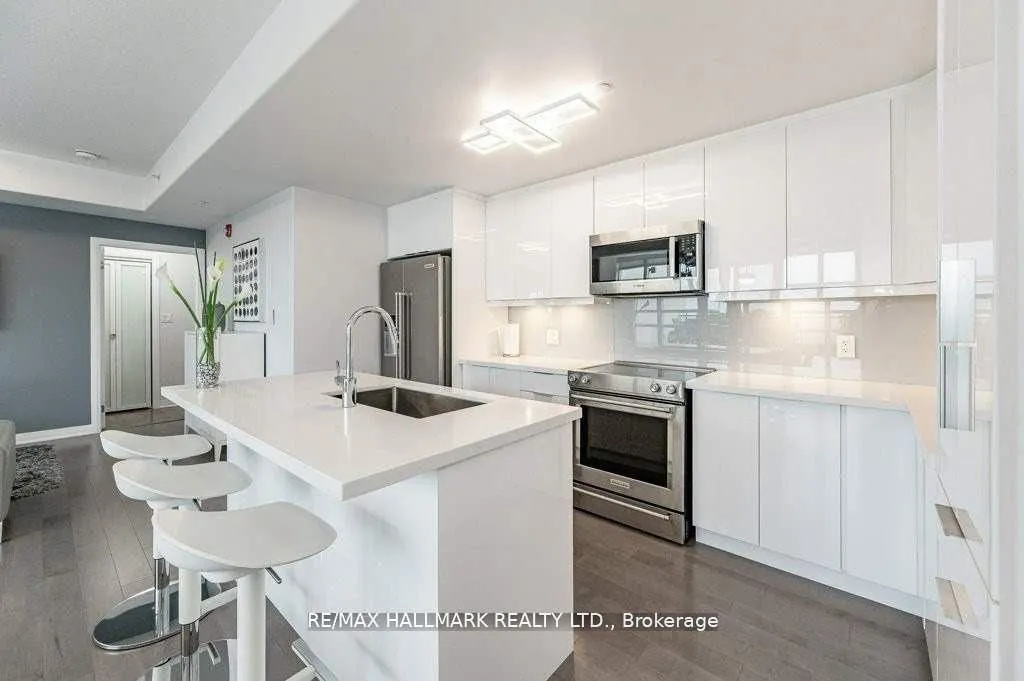 10 Concord Place, #409