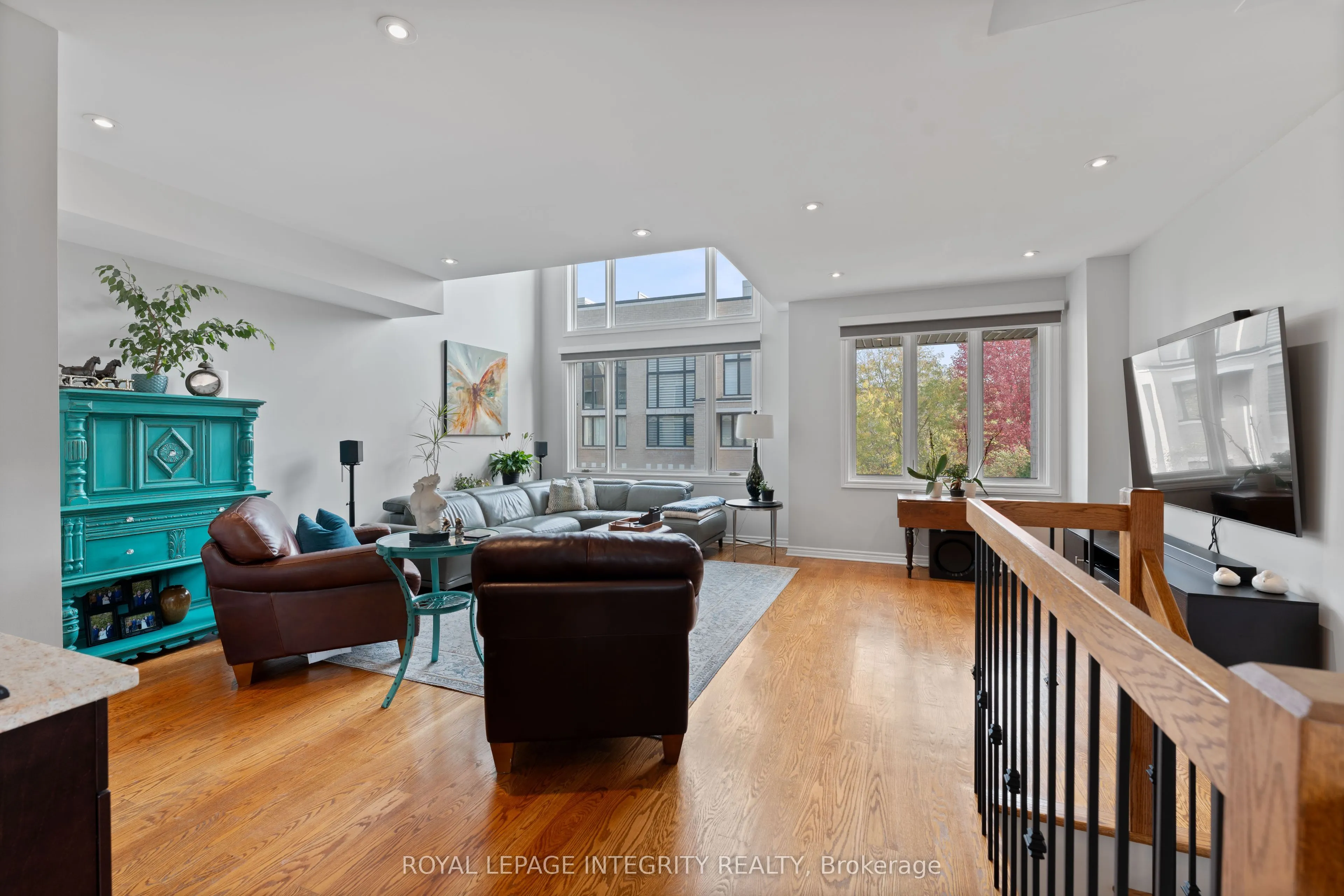 823 Petra Private