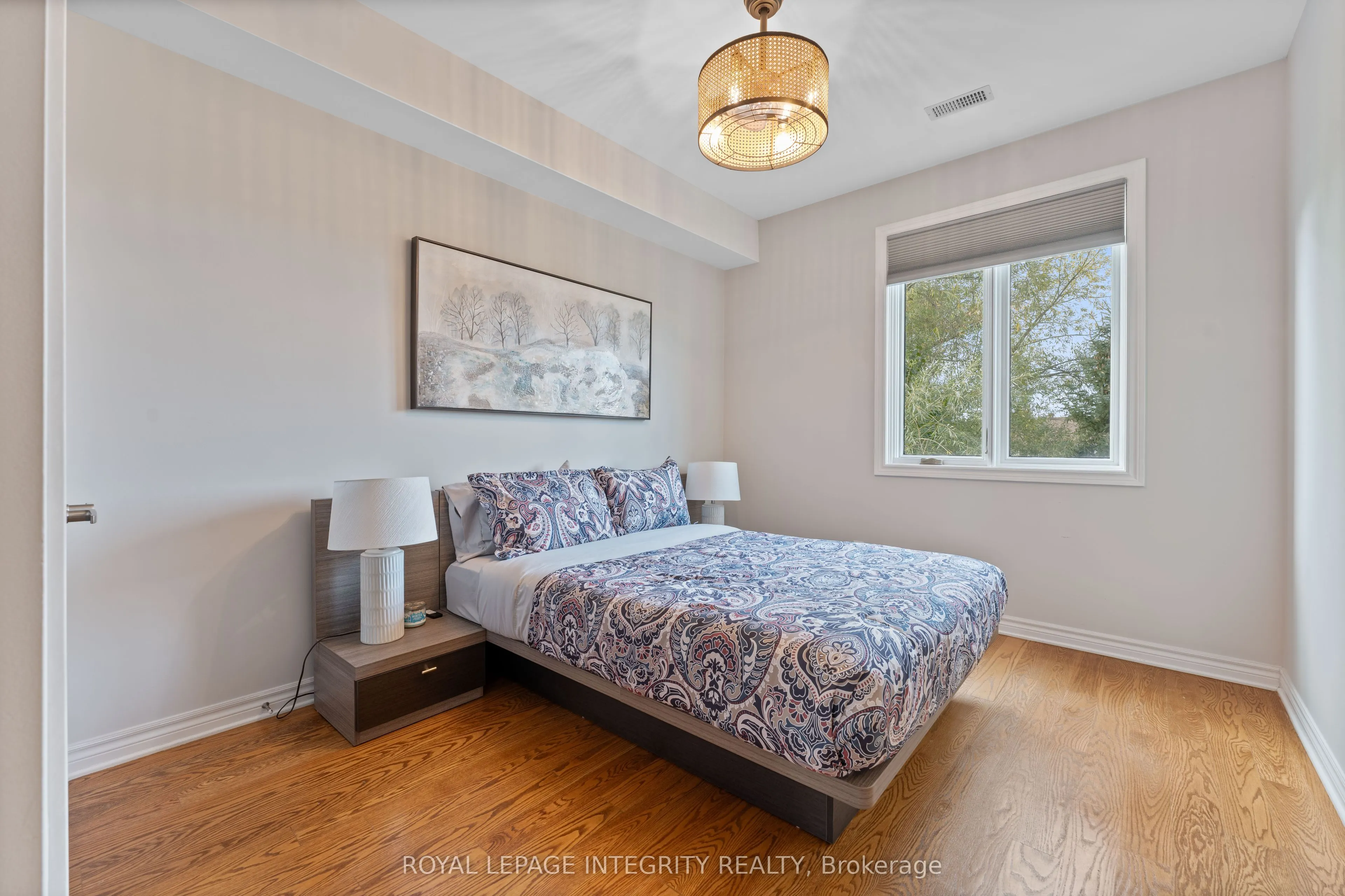 823 Petra Private