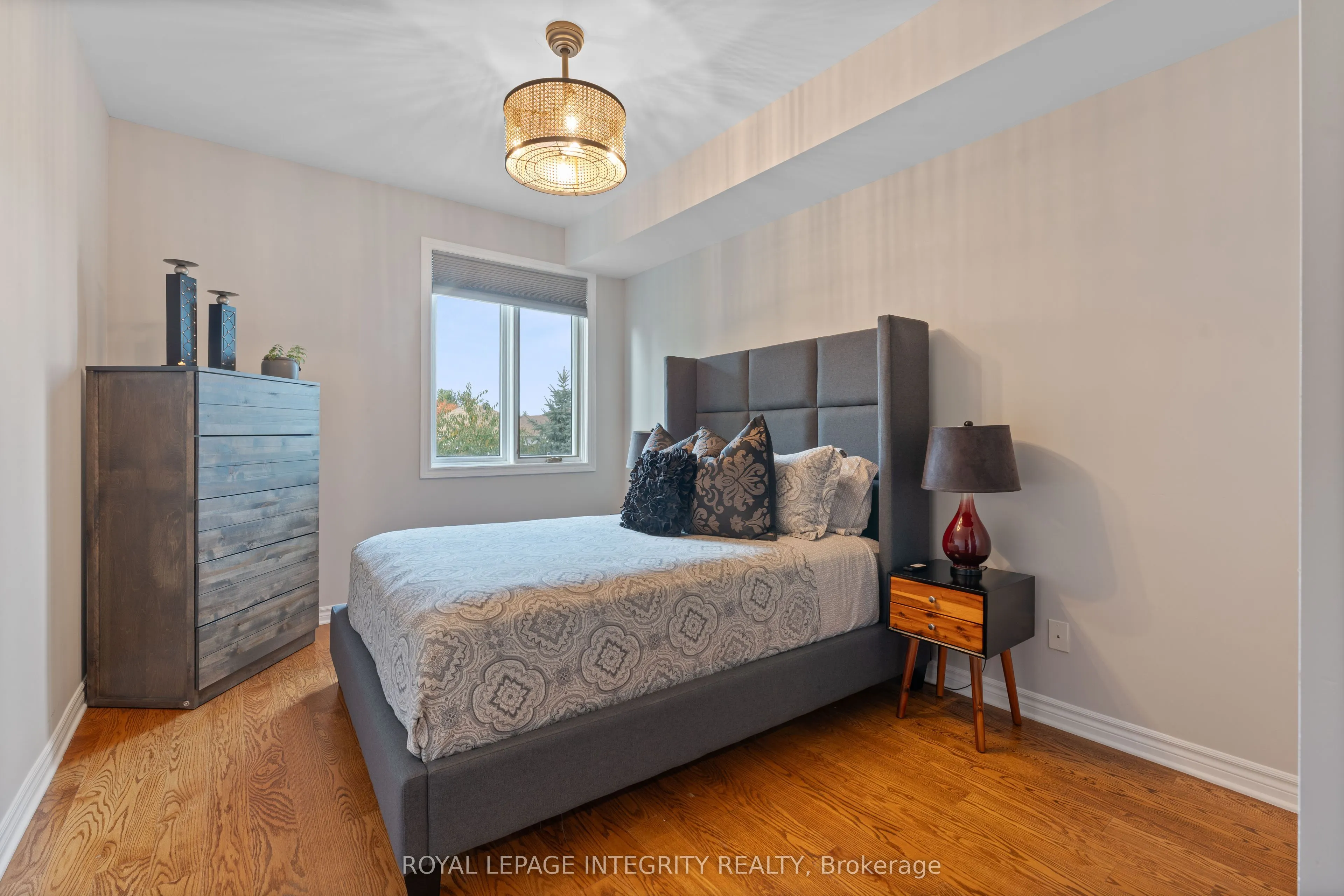 823 Petra Private
