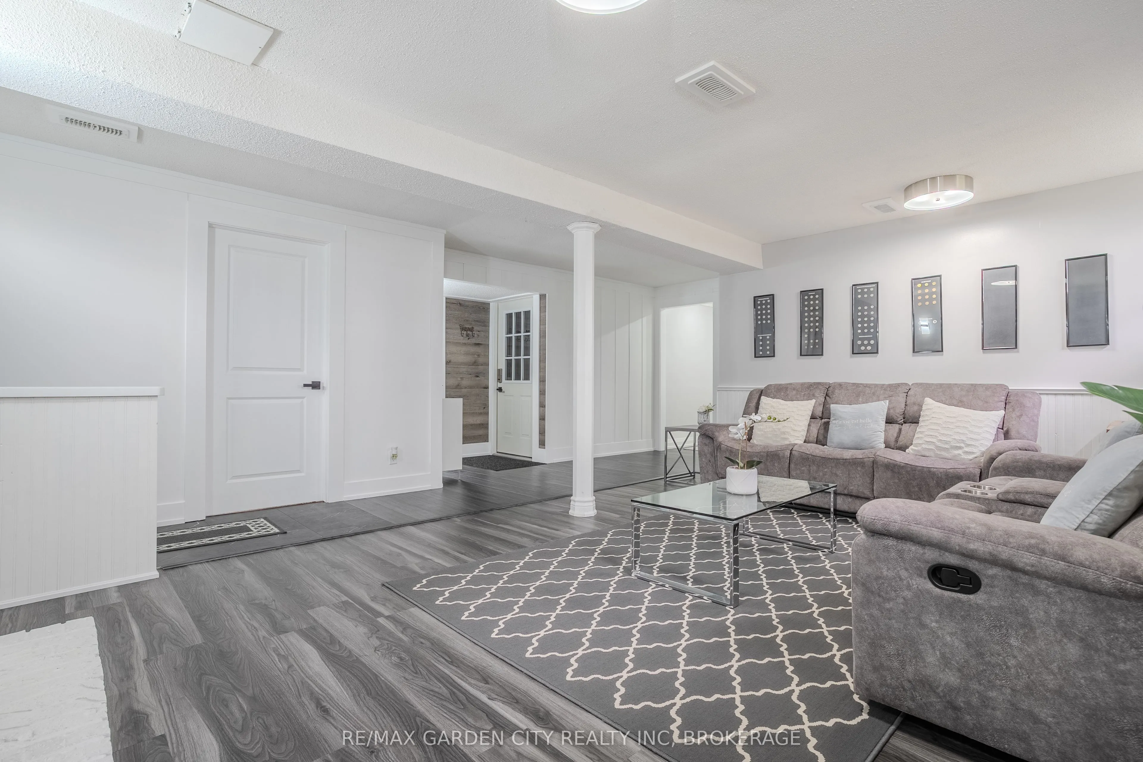 53 Brant Avenue