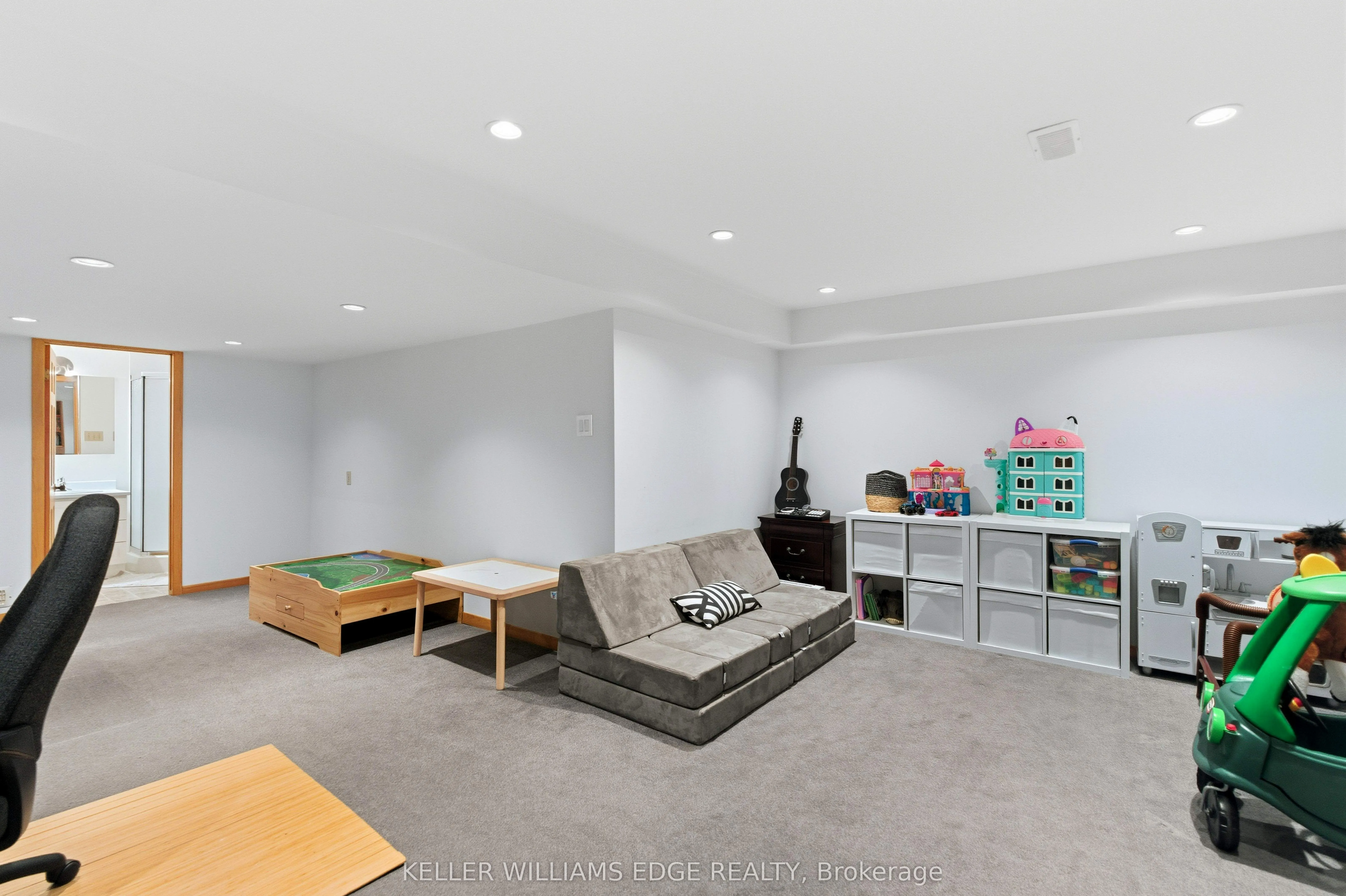 2 GIFFIN Road