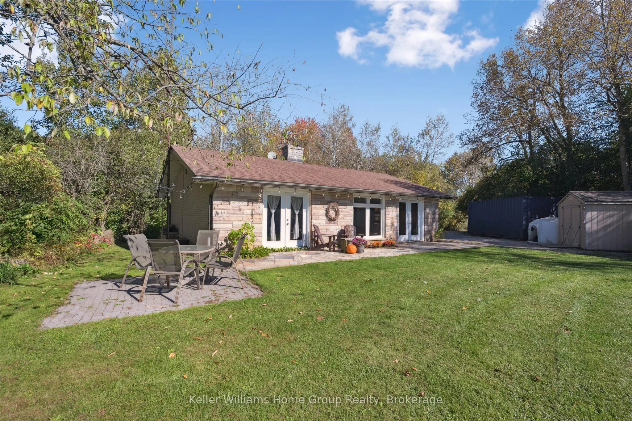 568 Black Street