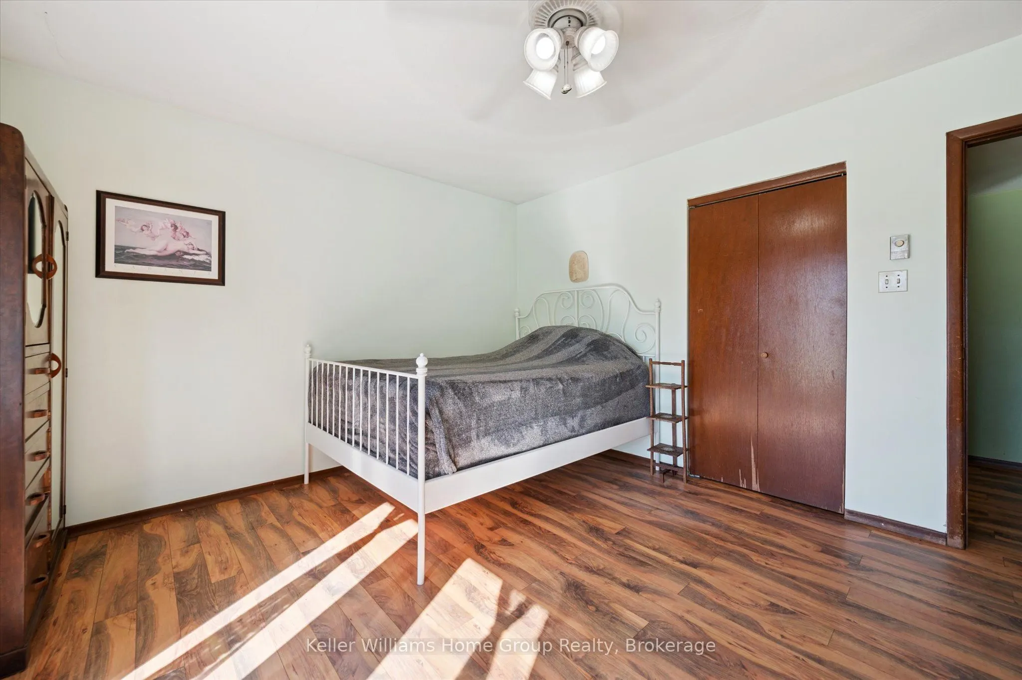 568 Black Street