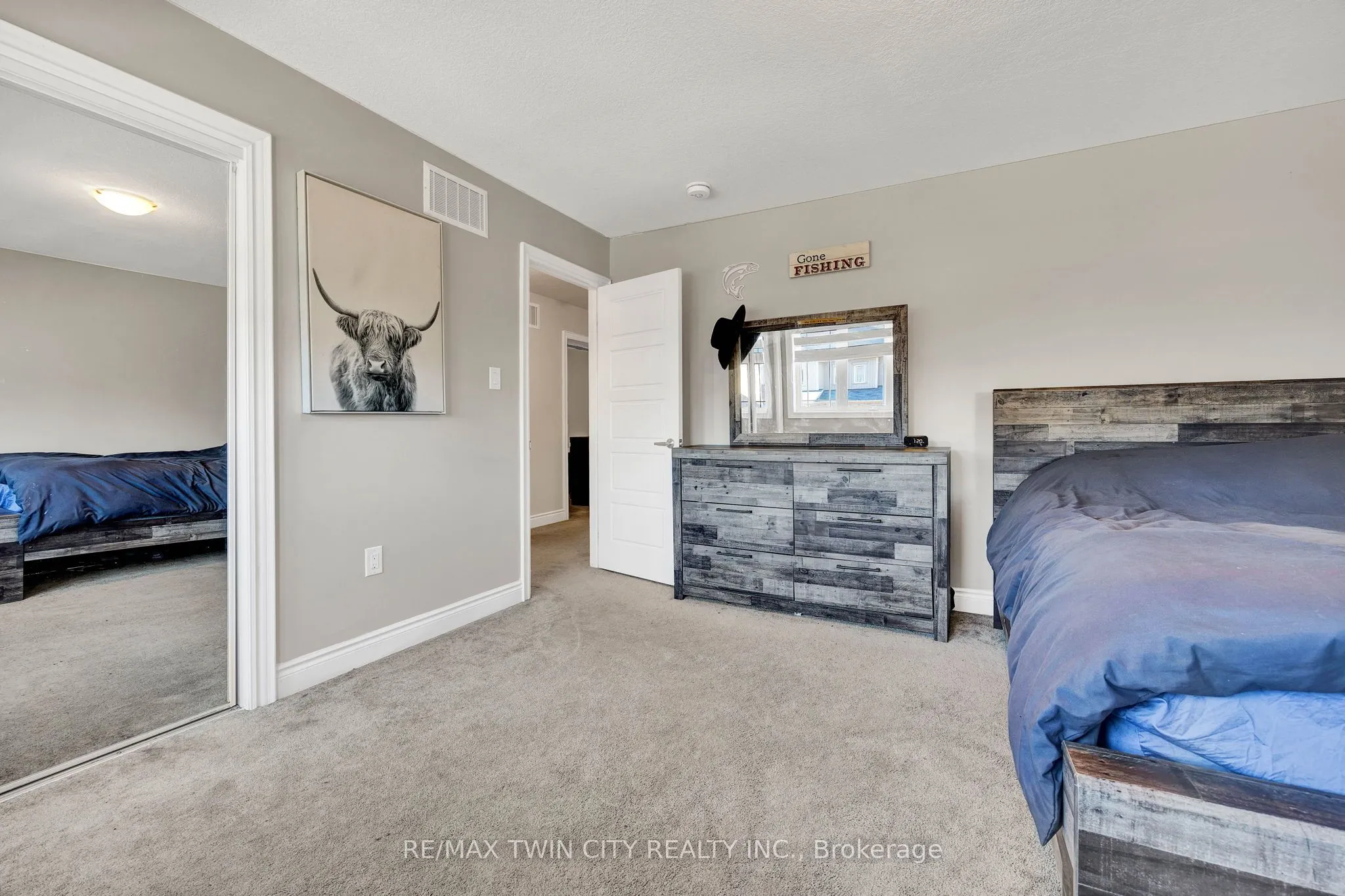210 DOLMAN Street