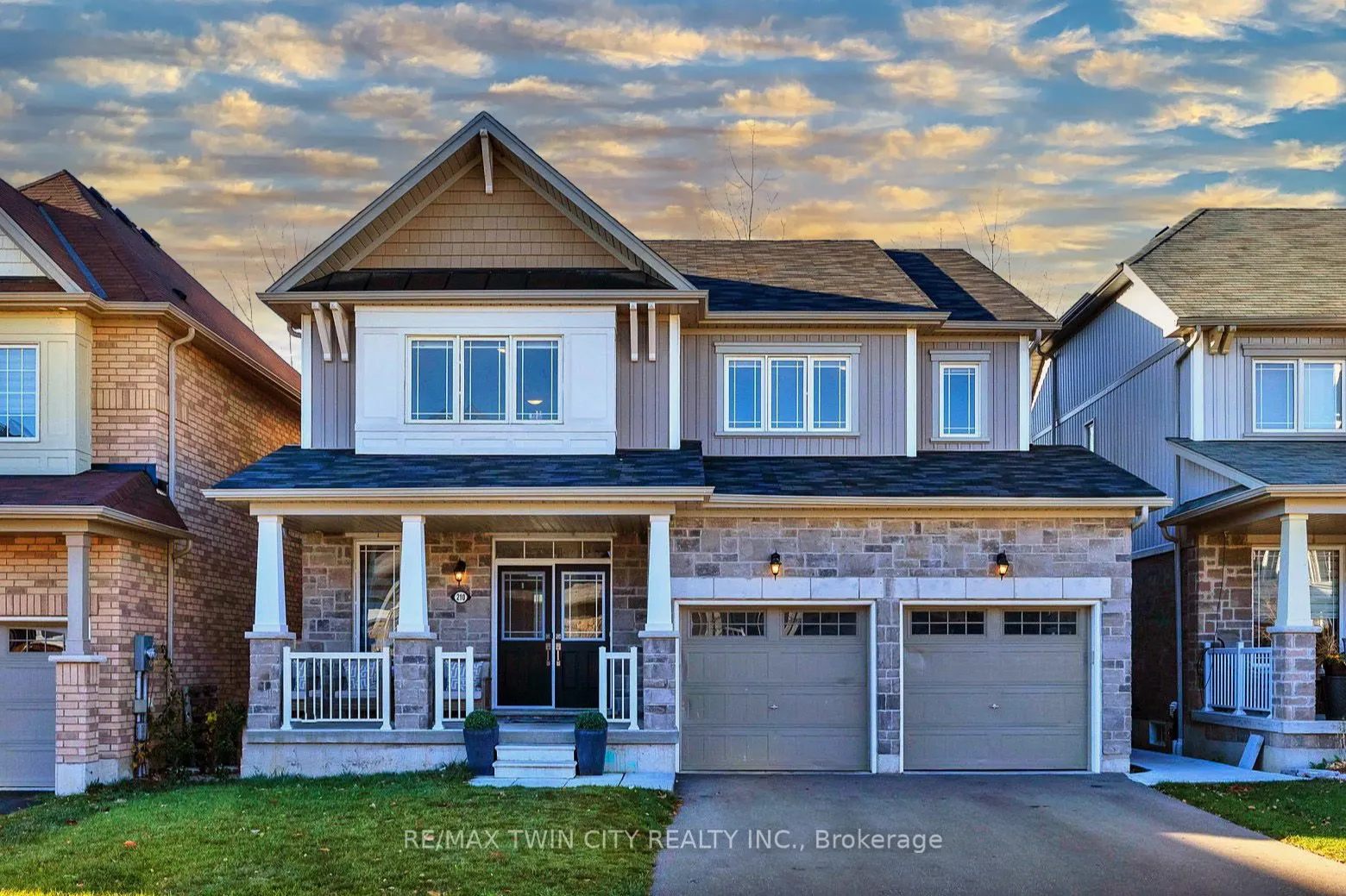 210 DOLMAN Street