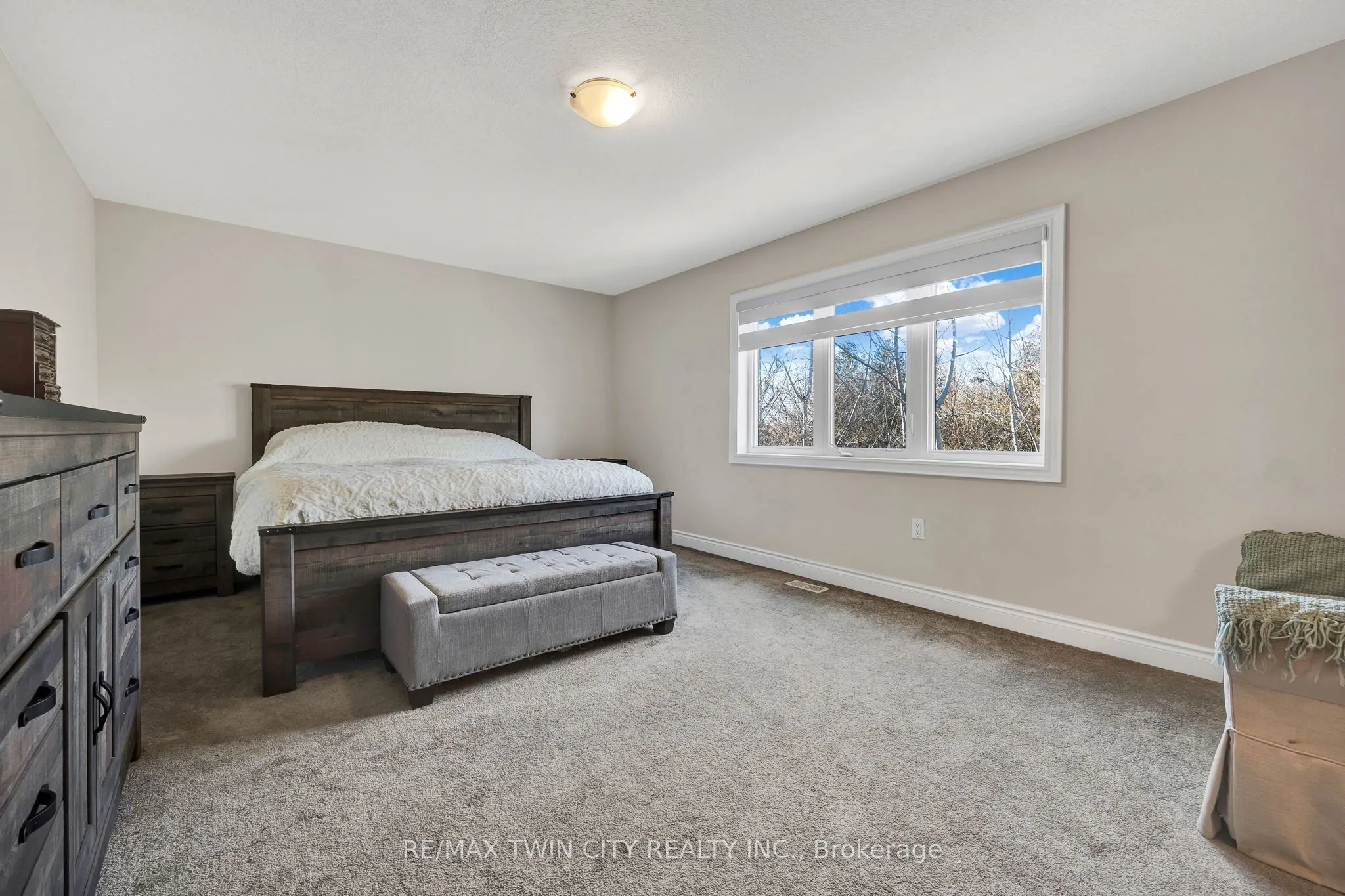 210 DOLMAN Street