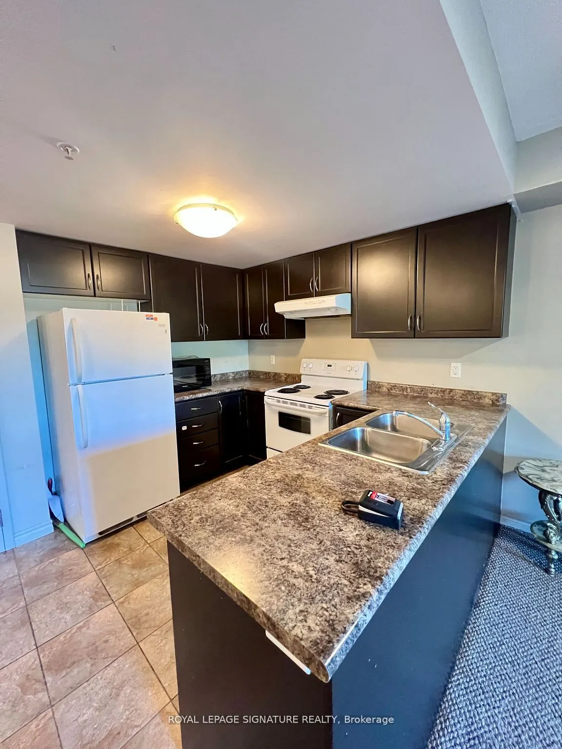 67 Kingsbury Square, #106