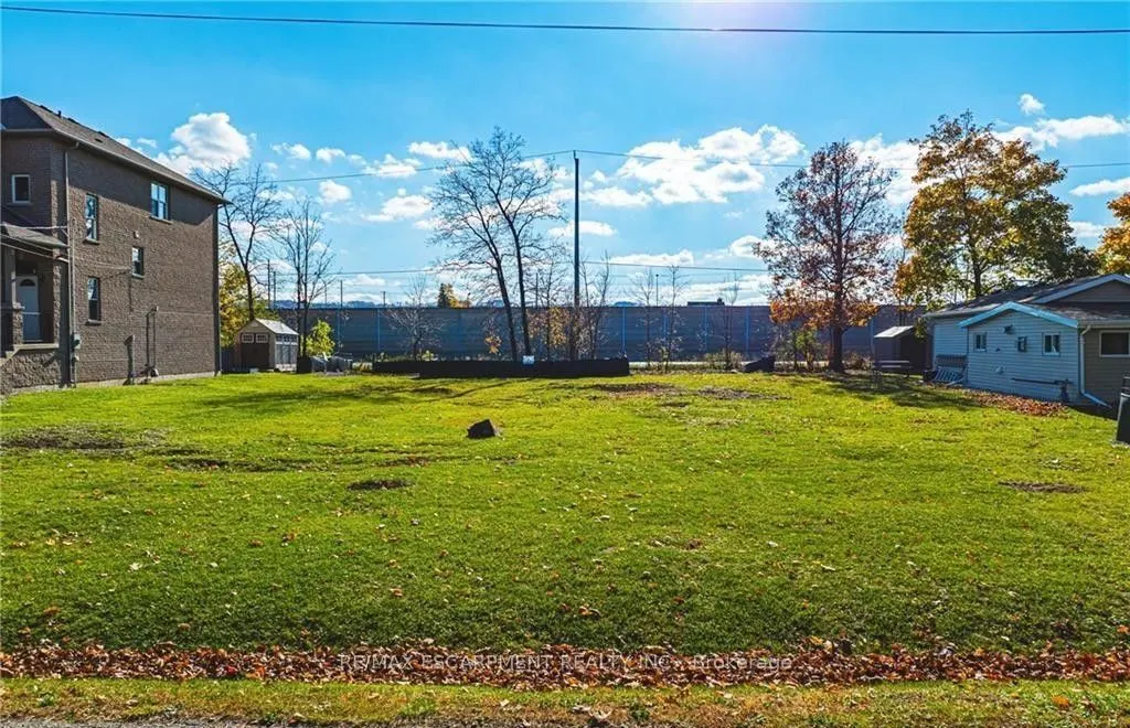 5 Trillium Avenue