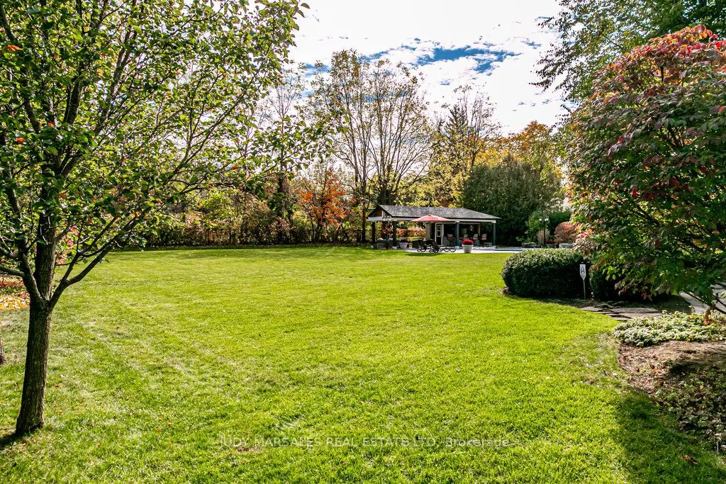 20 Meander Close