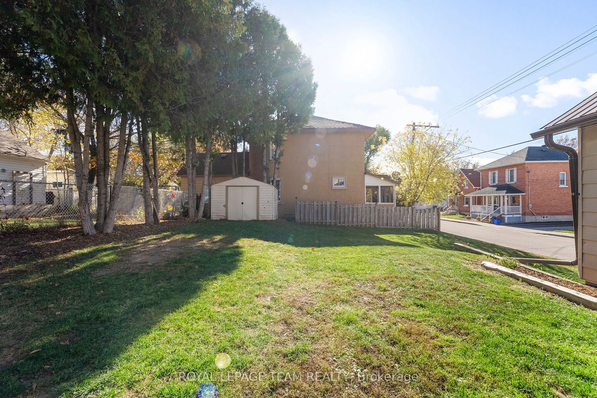 145 Munroe Avenue W