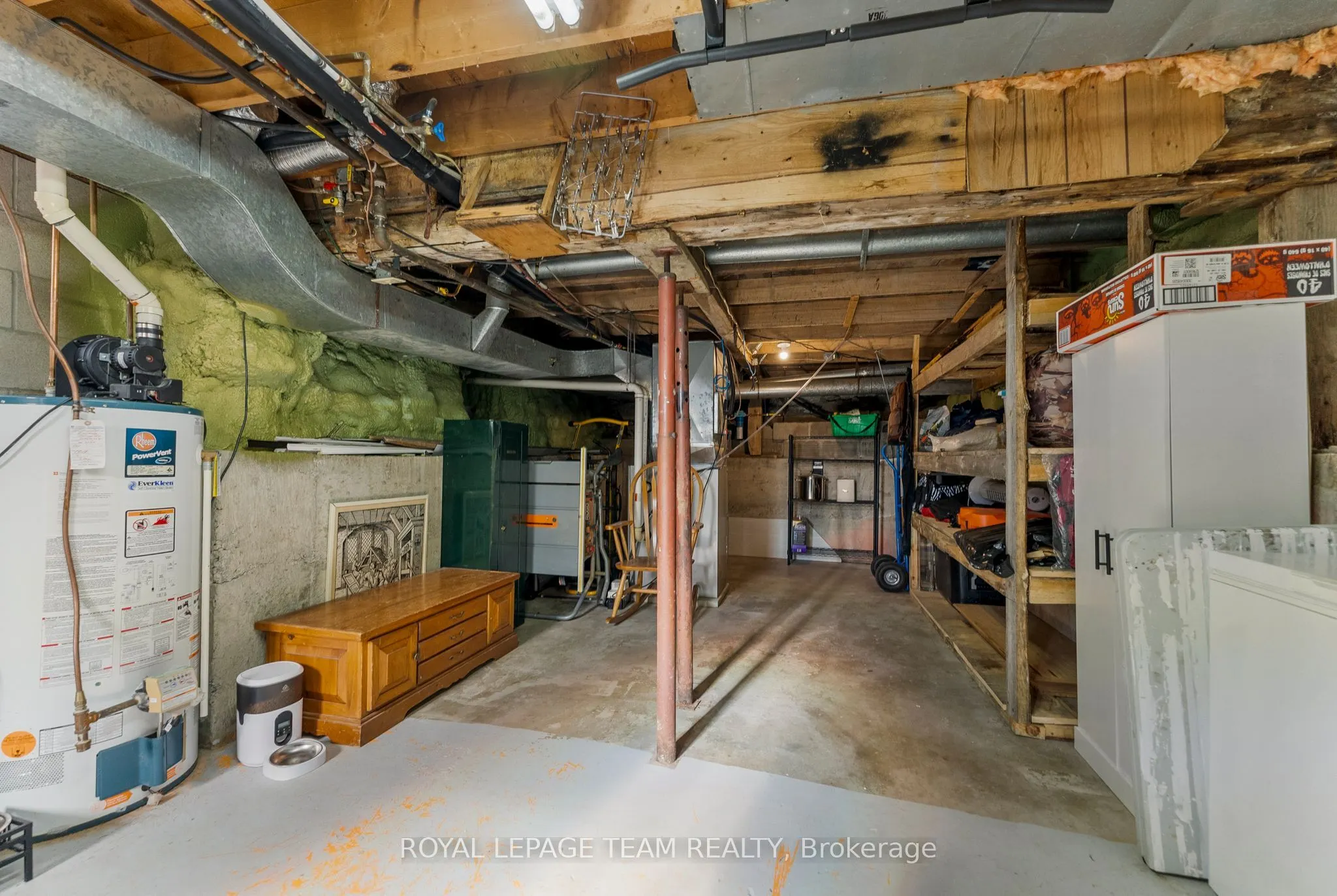145 Munroe Avenue W