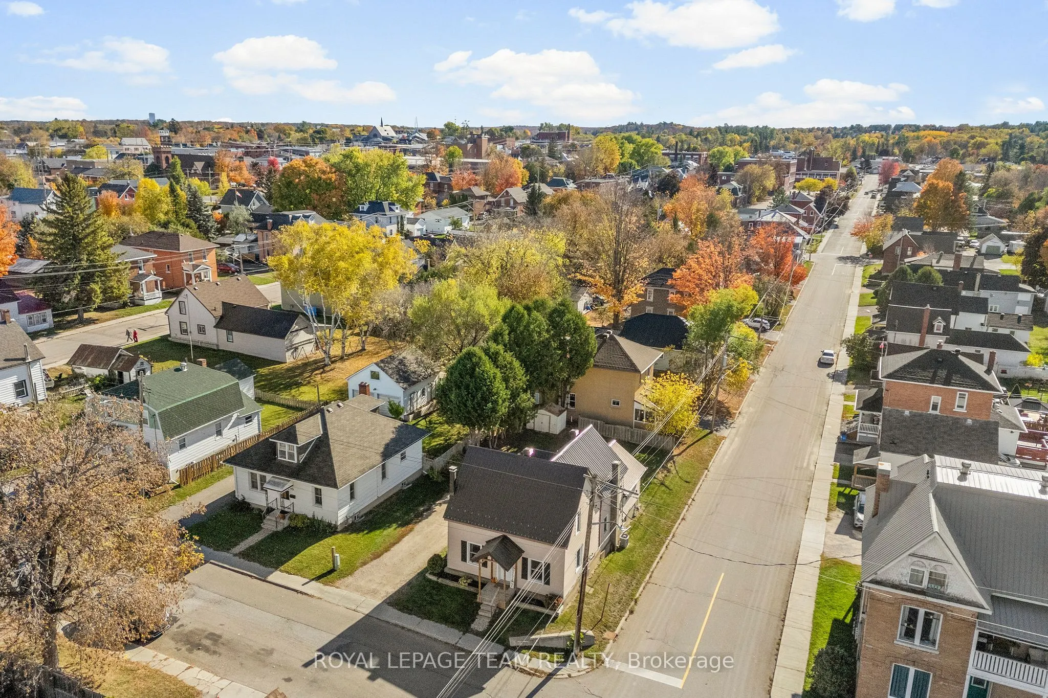 145 Munroe Avenue W