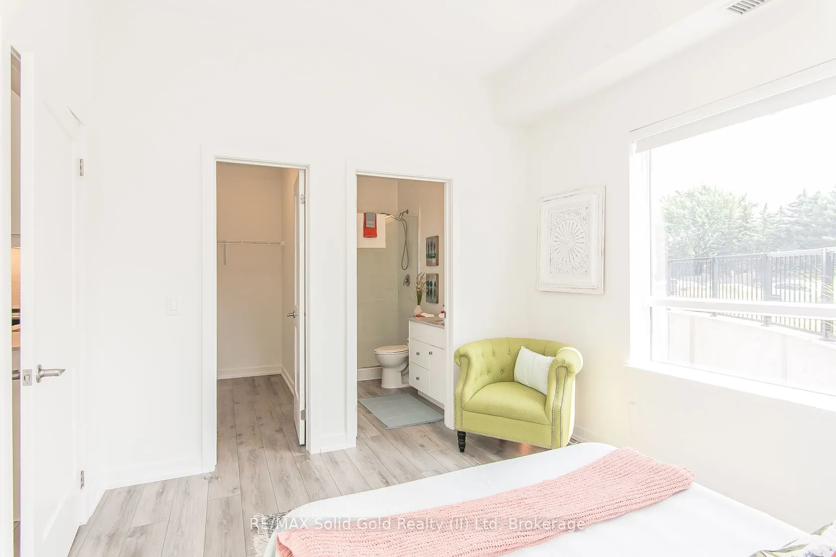 251 Northfield Drive E, #102