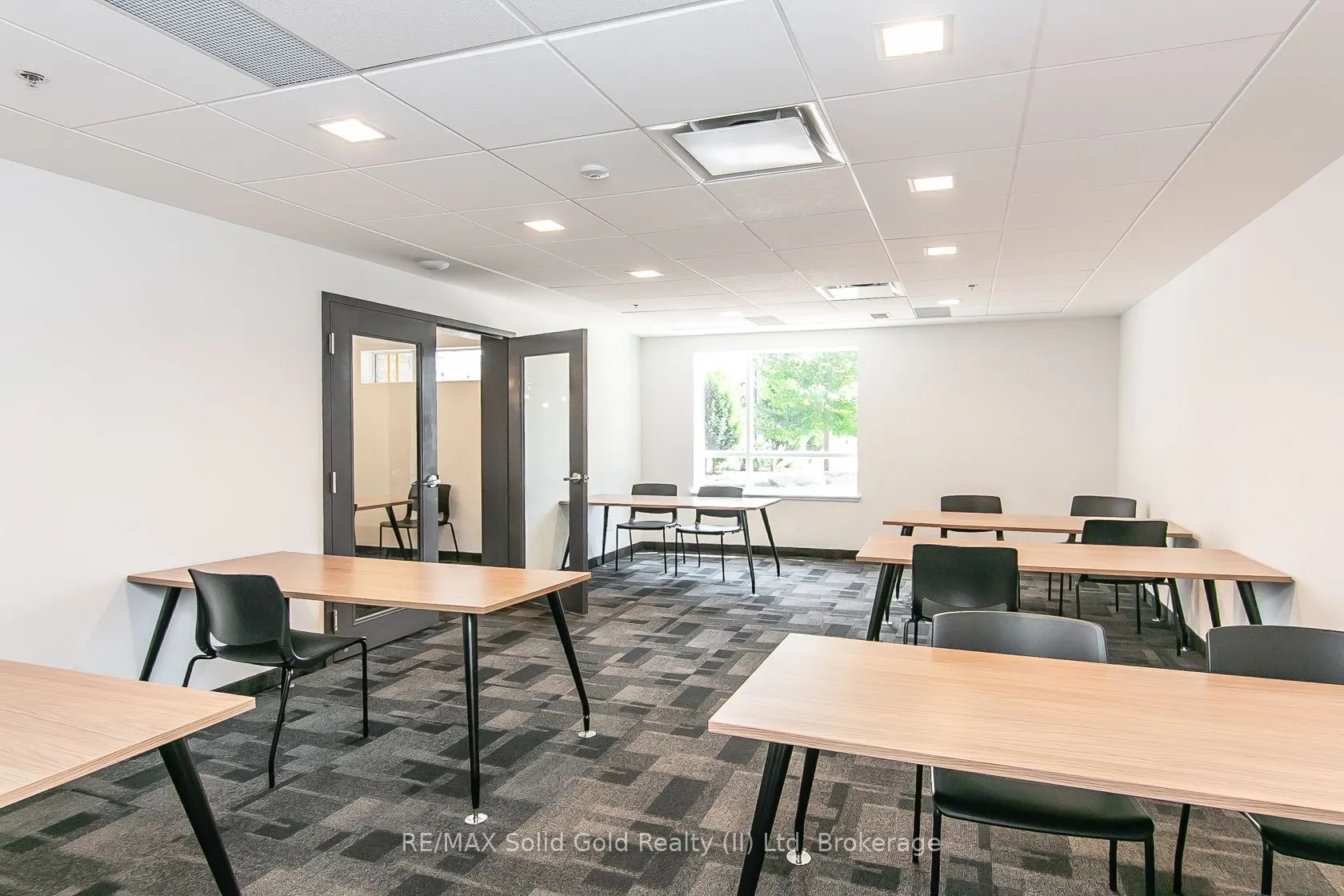 251 Northfield Drive E, #102